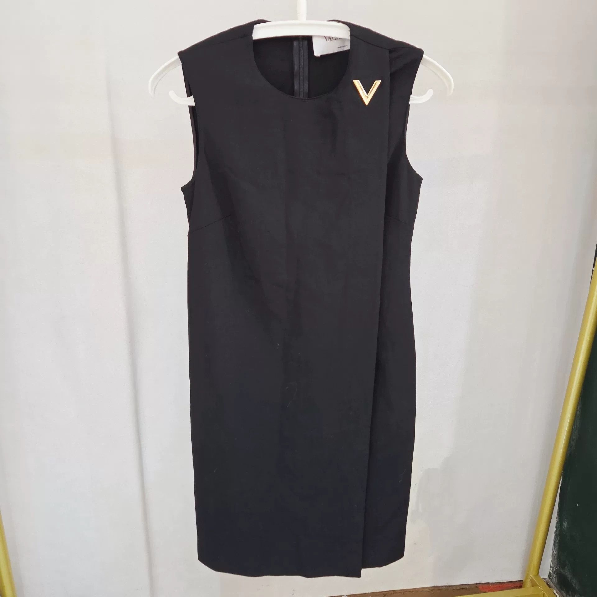 Valentino Valentino Metal Logo Sleeveless Dress Size US M / EU 48-50 / 2 - 1 Thumbnail