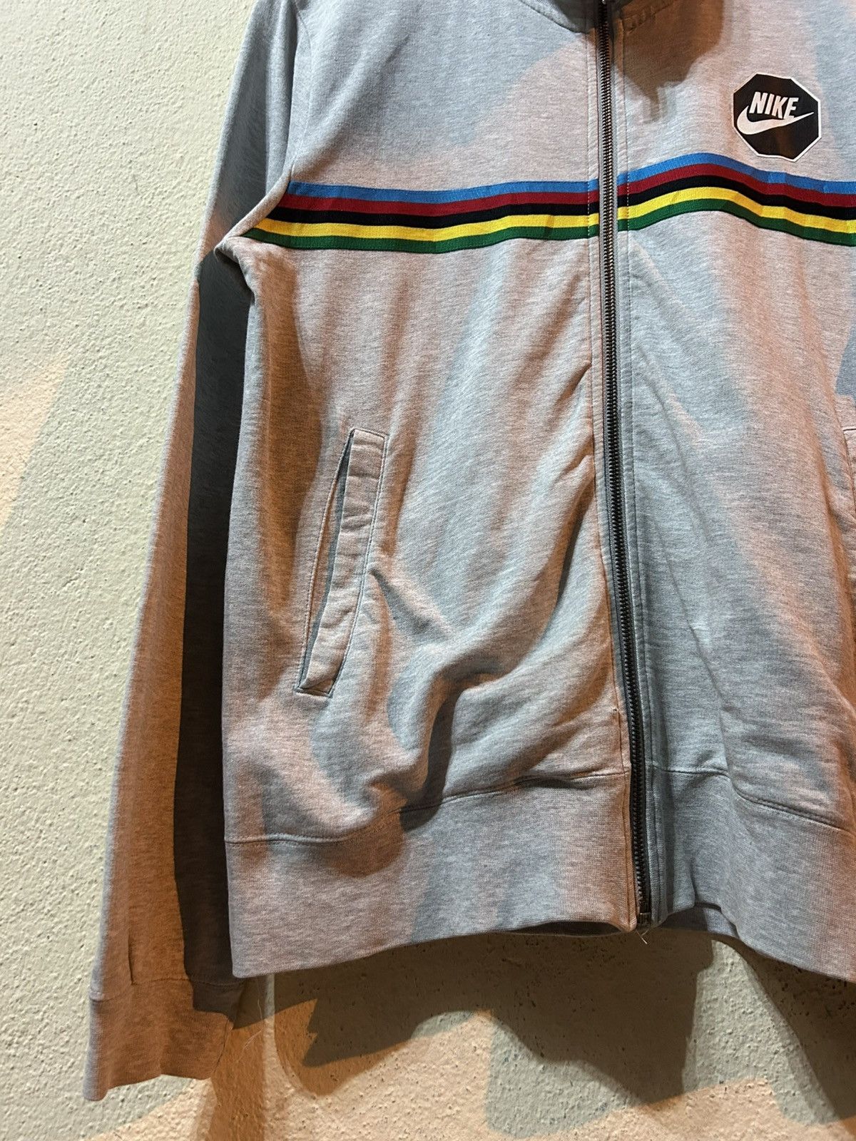 Nike Vintage Y2K Nike Stripes Zip Up Sweatshirt Size US S / EU 44-46 / 1 - 5 Thumbnail