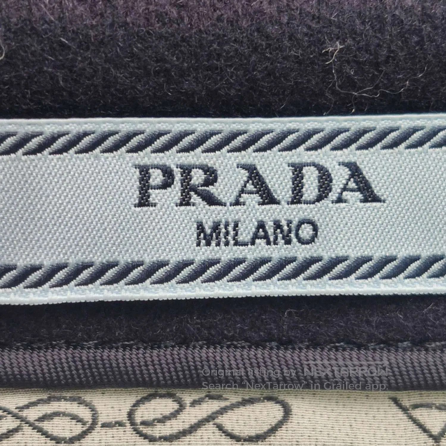 Prada Prada Logo Detail Navy Mini Skirt 0089. Size 37" - 4 Thumbnail