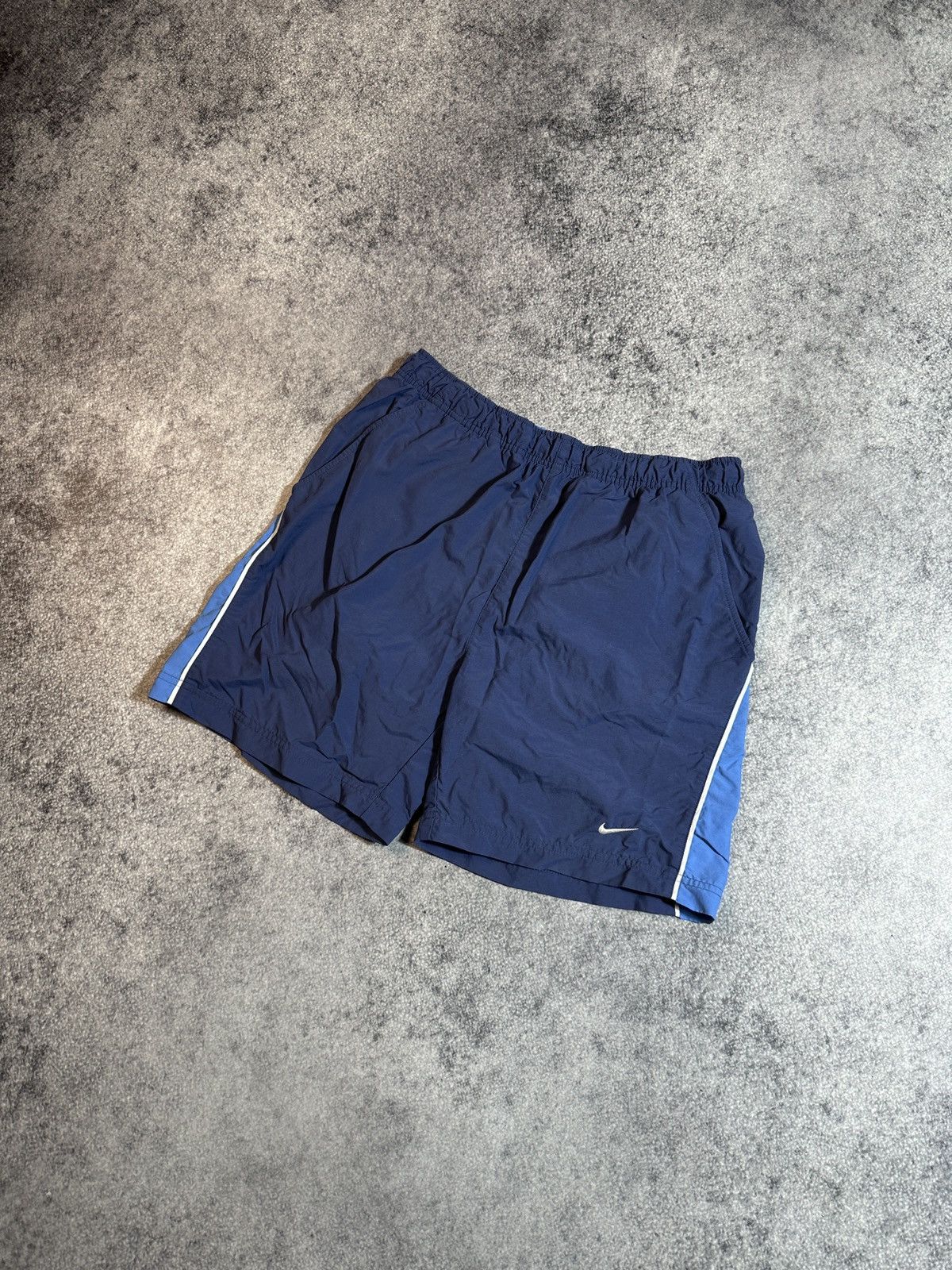 Nike × Vintage Y2K vintage Nike shorts casual Streetwear rare hype M Size US 32 / EU 48 - 1 Thumbnail