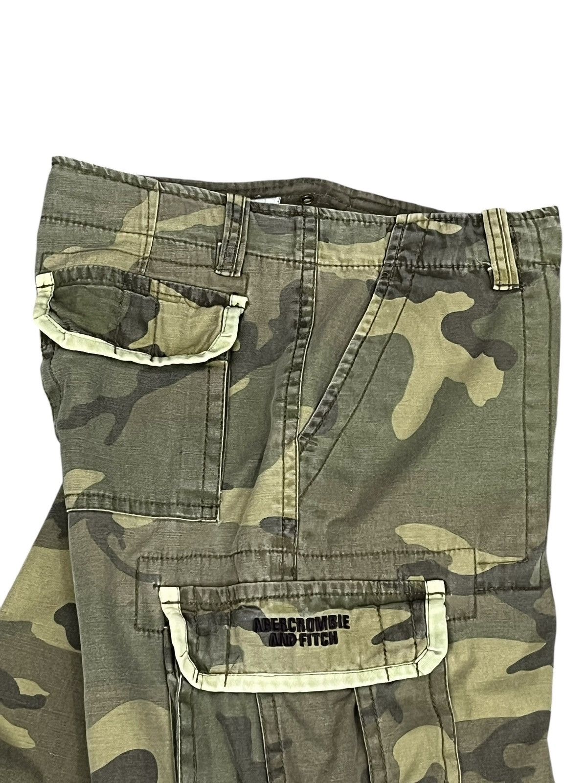 Abercrombie & Fitch 💥Vintage Y2K A&F Military Camo Zip Leg Baggy Cargo Pants Size US 34 / EU 50 - 2 Thumbnail