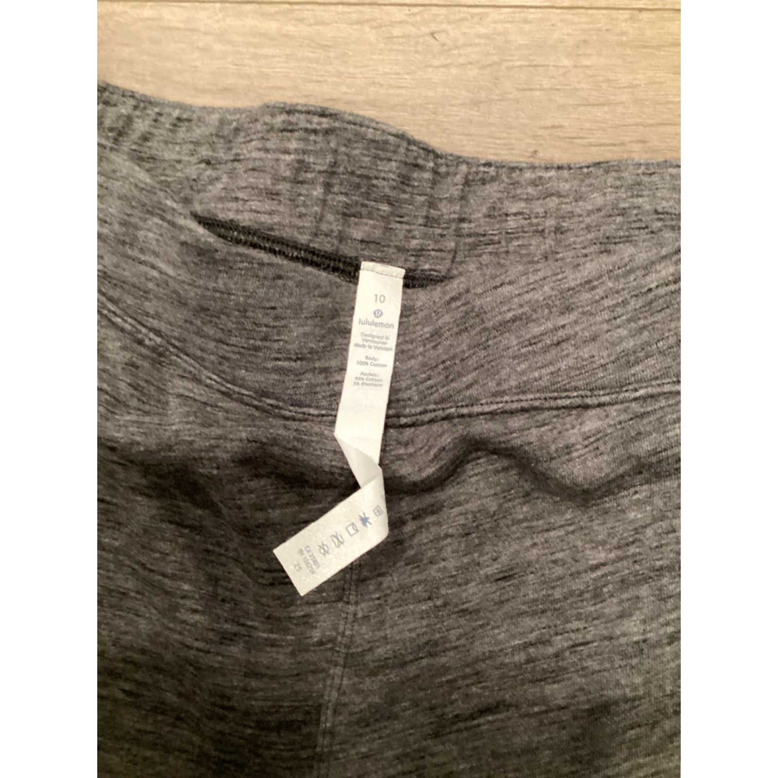 Lululemon Lululemon Sweatpants Women Size 10 Heathered Gray Front Pockets Activewear Jogger Pants, Regular Fit, Gym & Training Size 32" / US 10 / IT 46 - 4 Thumbnail