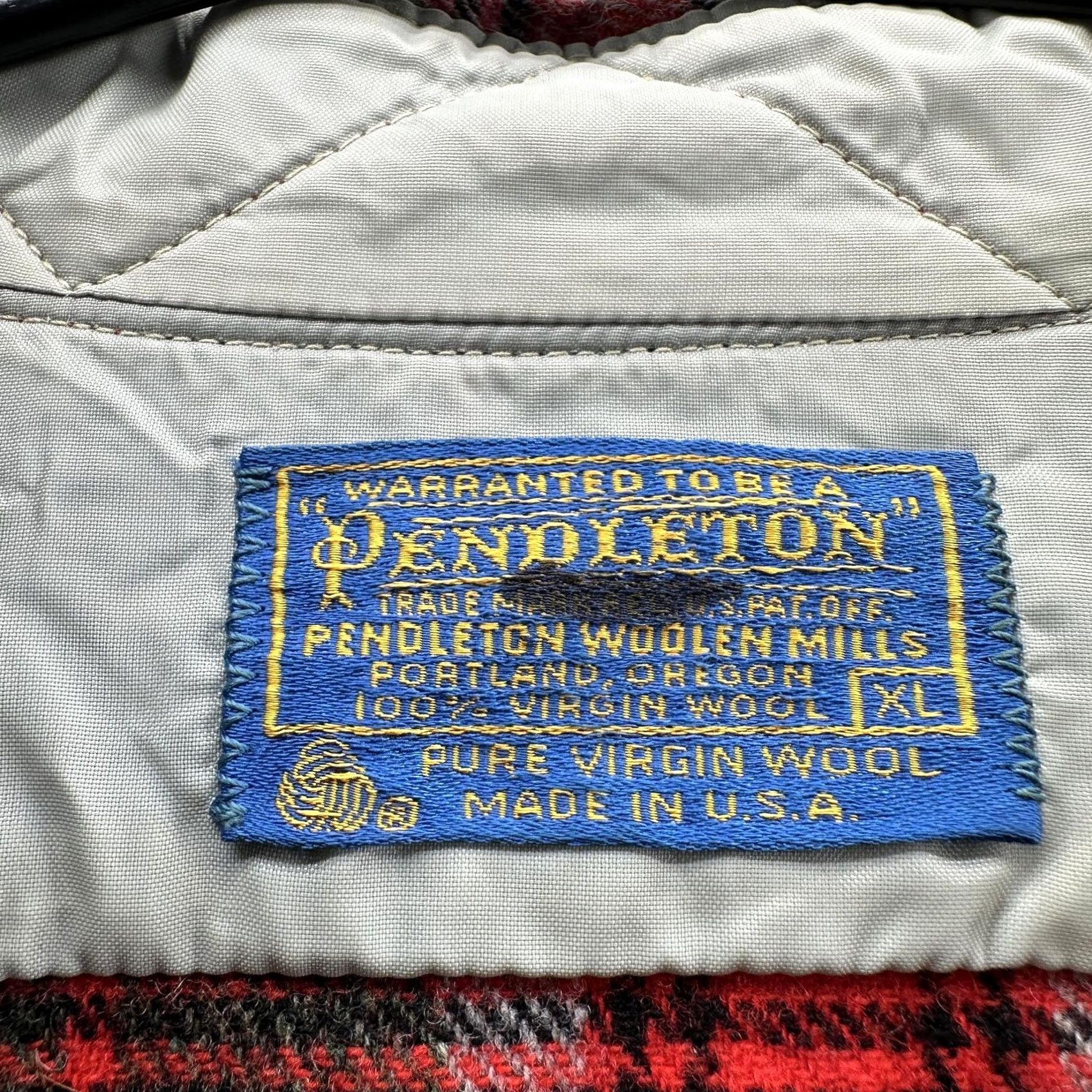 Pendleton VINTAGE Pendleton Shirt Mens XL Red Plaid Lined Long Sleeve Button Front USA Size US XL / EU 56 / 4 - 5 Thumbnail