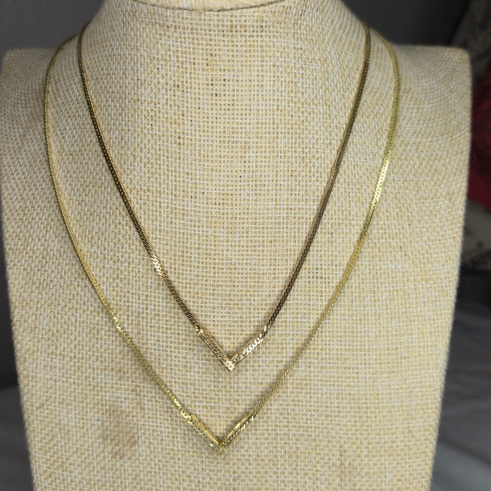 Vintage Vintage Gold Tone Flat Chain Necklaces Faux Sapphire & Ruby Size ONE SIZE - 15 Thumbnail