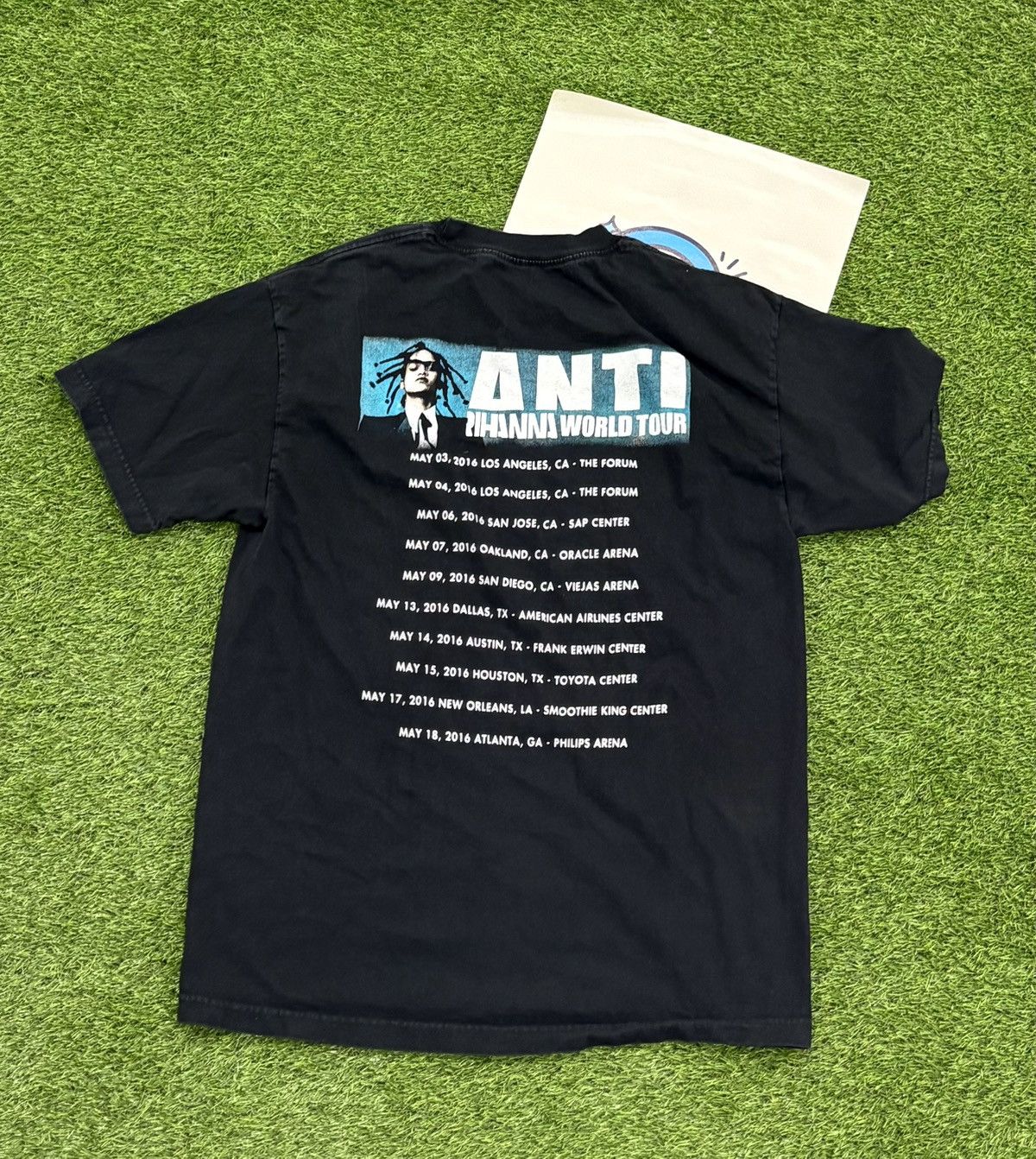 Rihanna RIHANNA ANTI WORLD TOUR TEE Size US L / EU 52-54 / 3 - 2 Thumbnail