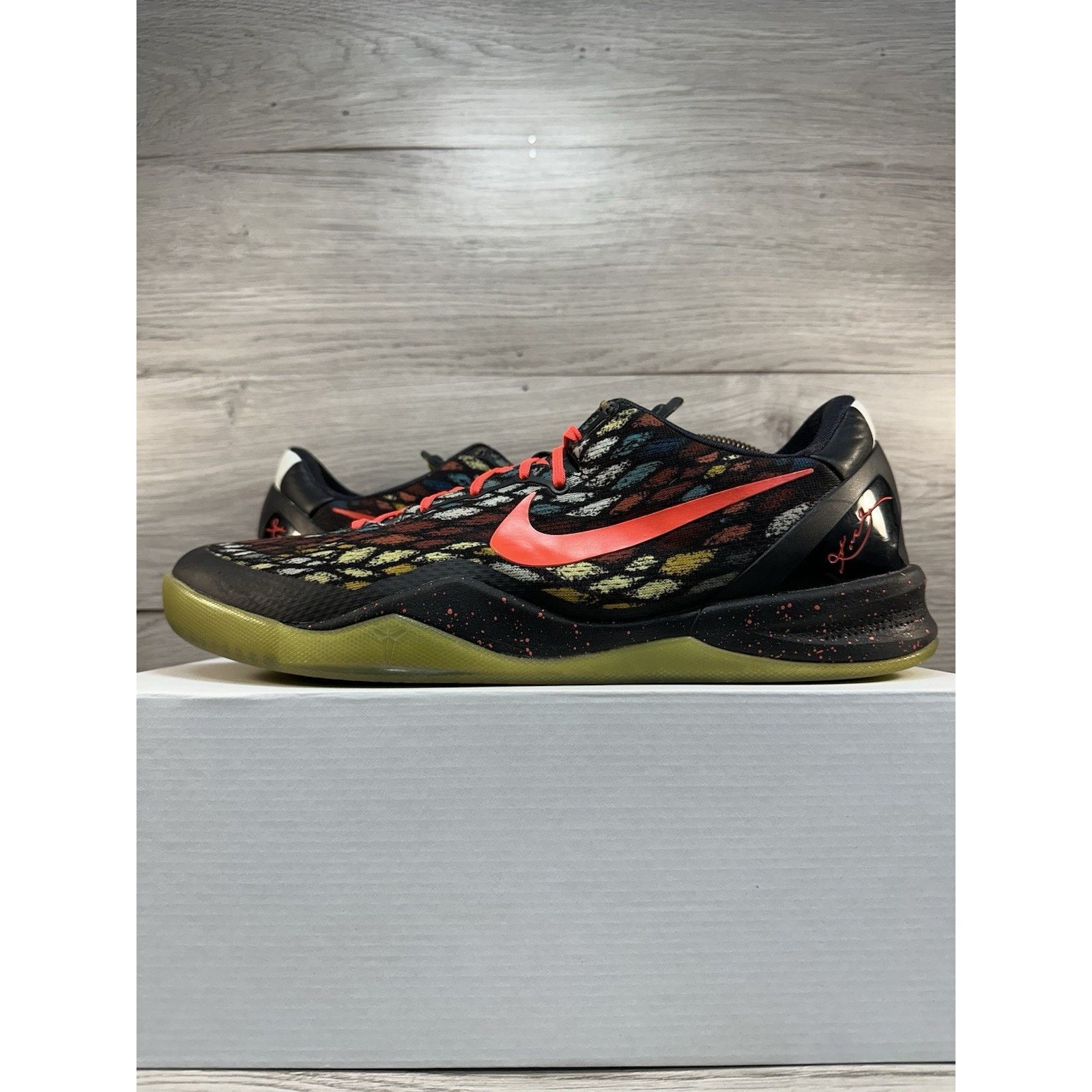 Nike Nike Kobe 8 Christmas - Size 14 Size US 14 / EU 47 - 1 Thumbnail