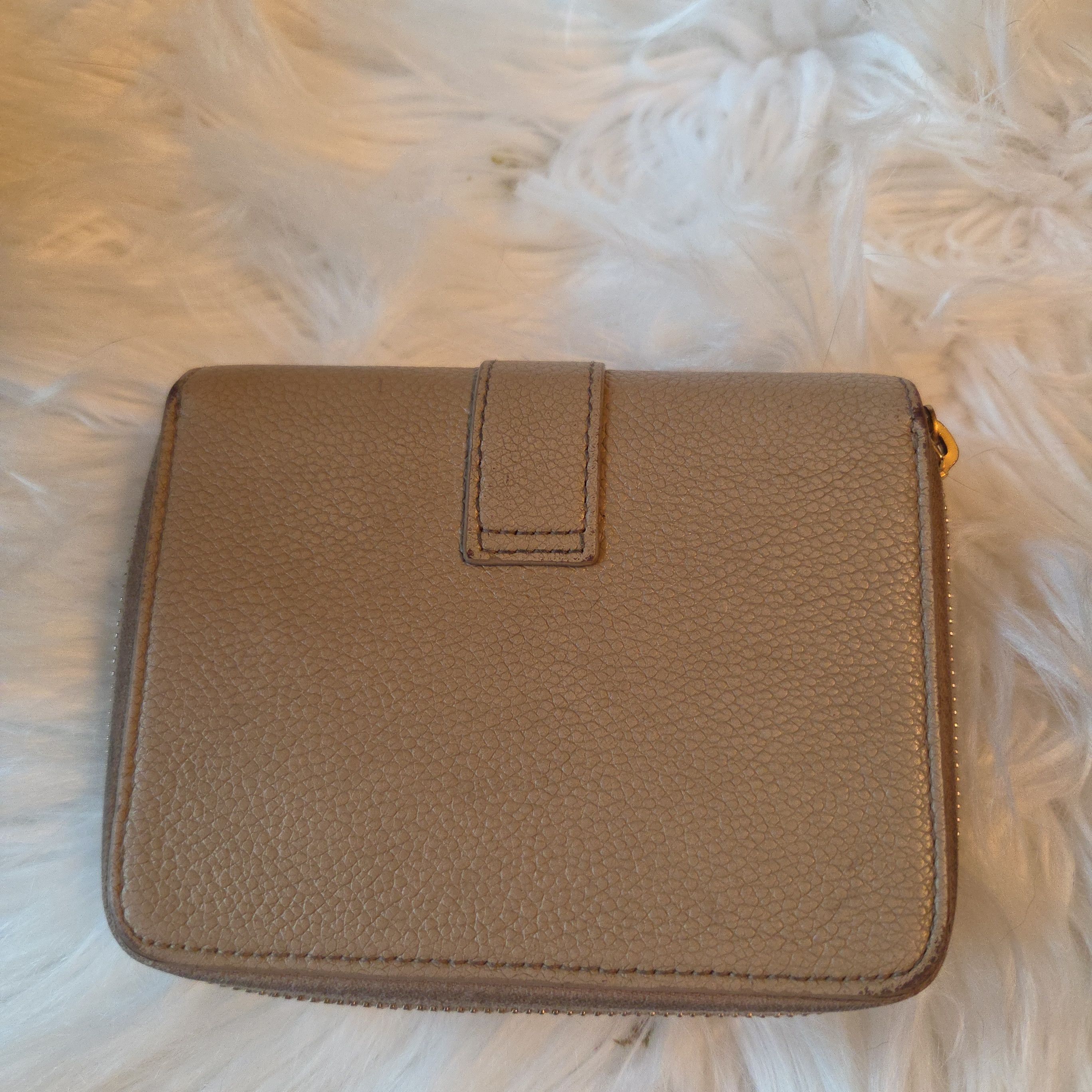 Yves Saint Laurent Saint Laurent (YSL) Grain De Poudre Compact Fold Wallet Size ONE SIZE - 9 Thumbnail
