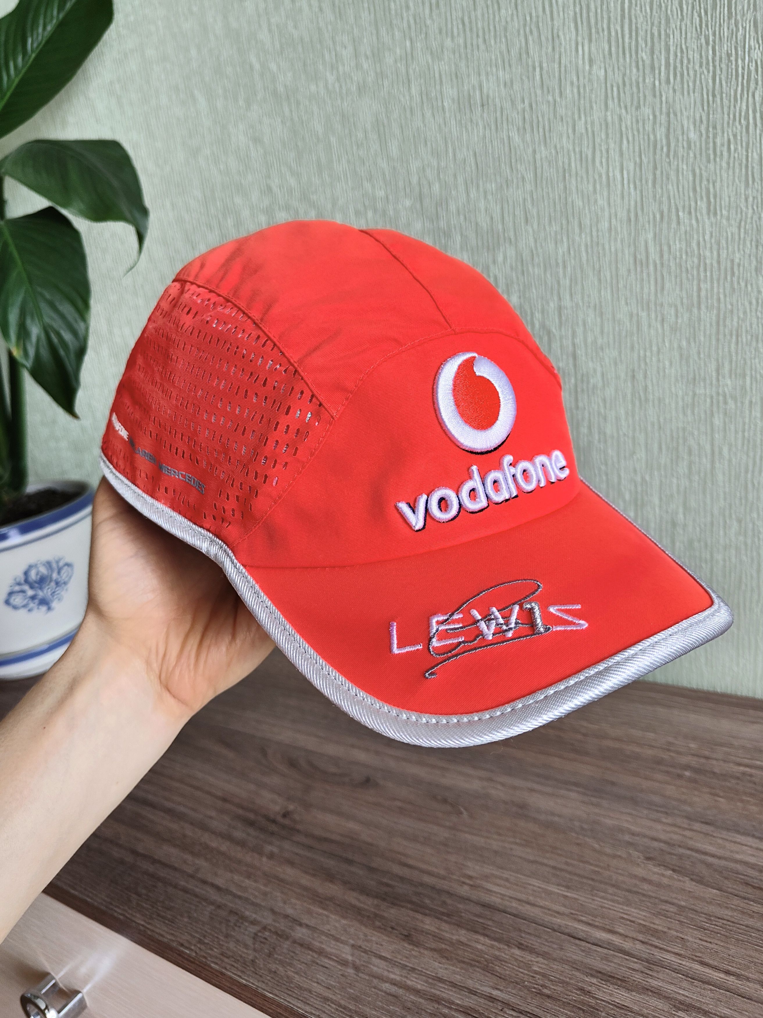 Formula 1 Vintage Vodafone Mclaren Mercedes Lewis Hamilton F1 cap Size ONE SIZE - 1 Thumbnail