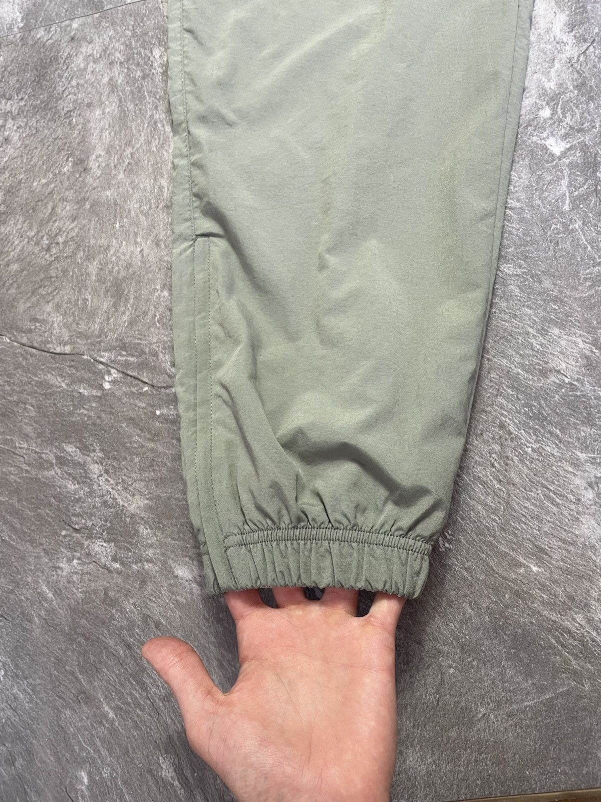 Nike 00s Nike Vintage Nylon Baggy Swoosh Drill Joggers Pants Y2K Size US 32 / EU 48 - 3 Thumbnail