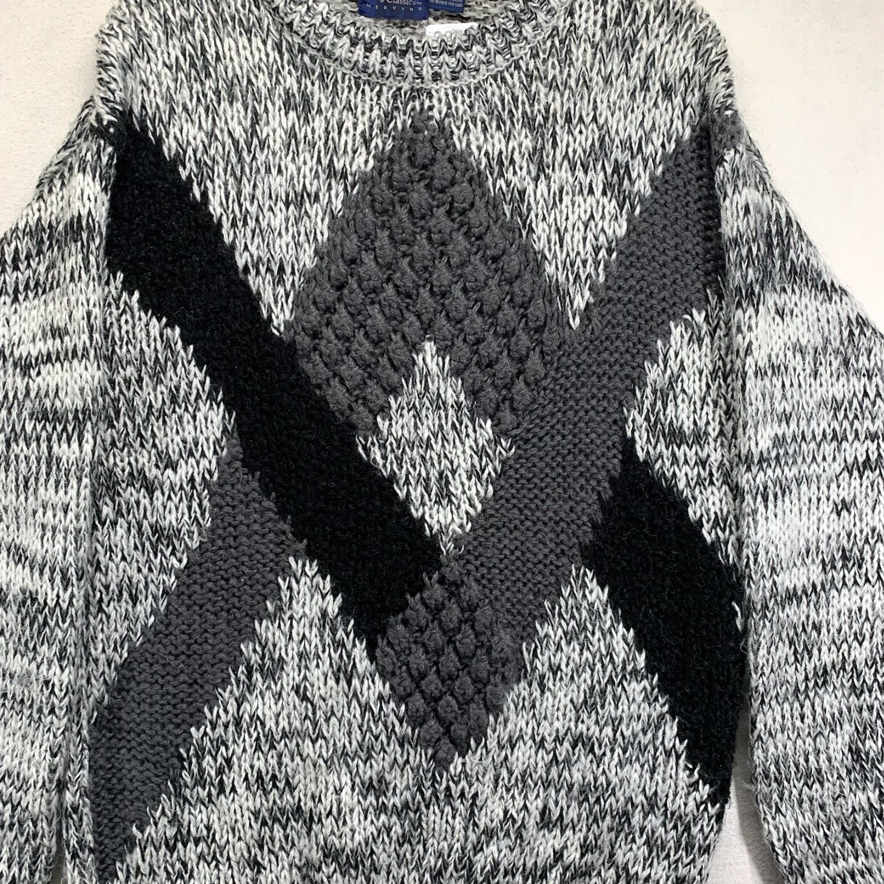 Vintage VINTAGE Mervyn's Mens Sweater Pullover 90s Crew Neck Long Sleeve Grayscale Acrylic Argyle Casual Winter Size US M / EU 48-50 / 2 - 6 Thumbnail