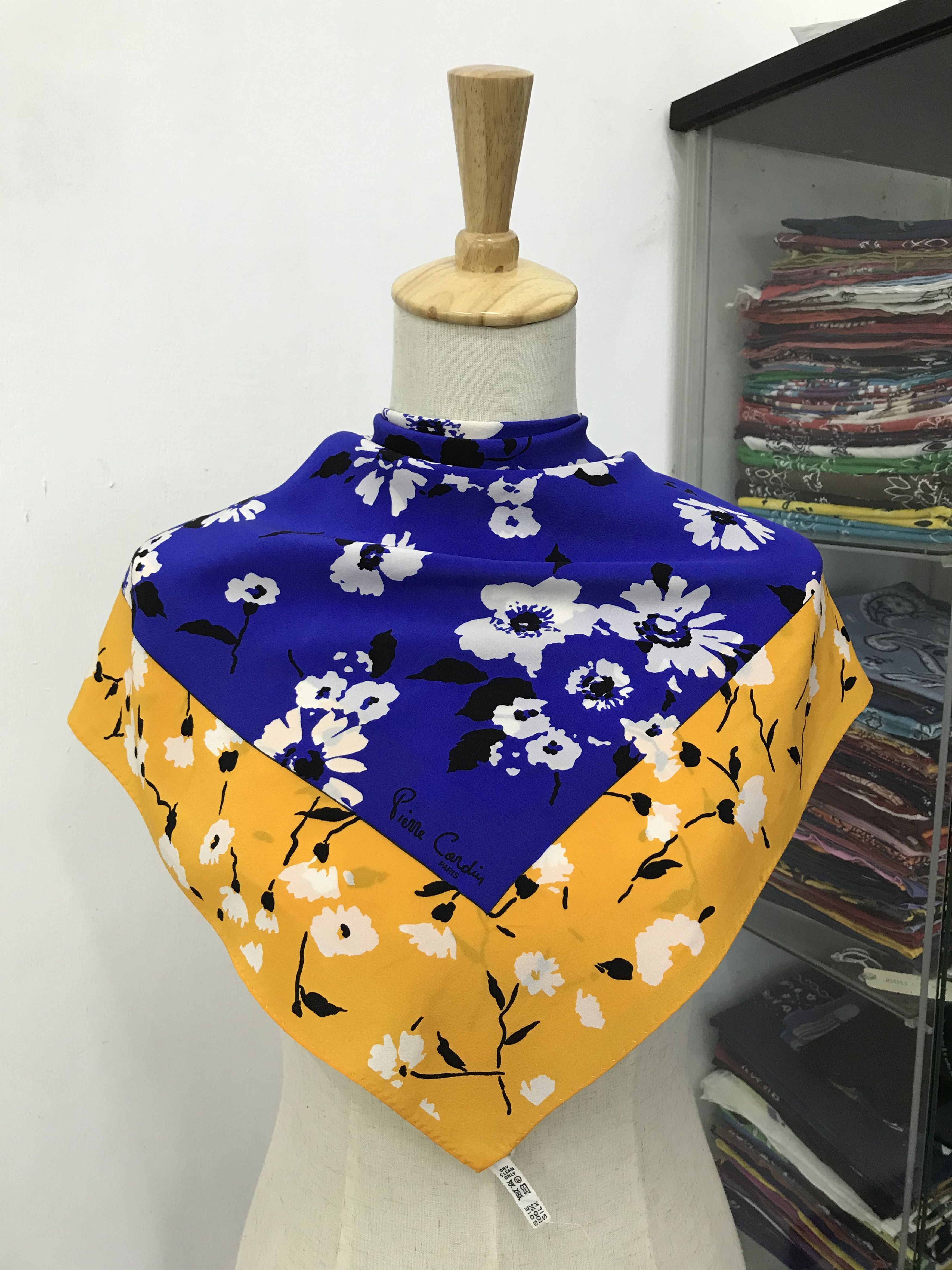 Pierre Cardin Vintage Pierre Cardin Silk Scarf Size ONE SIZE - 1 Thumbnail