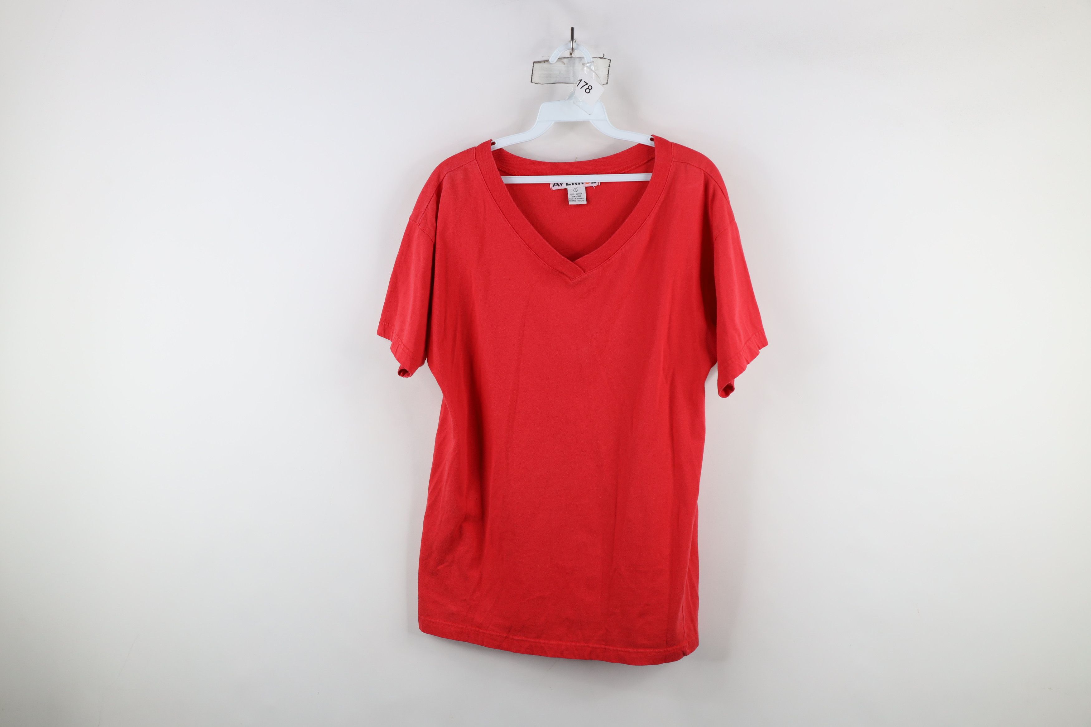 Vintage Vintage 90s Streetwear Blank V-Neck T-Shirt Red Cotton Size US S / EU 44-46 / 1 - 1 Thumbnail