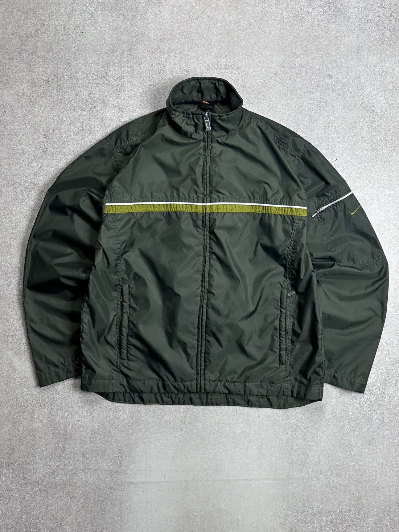 Nike Vintage Nike Swoosh Nylon Olympic Y2K Skepta Jacket S Size US S / EU 44-46 / 1 - 1 Thumbnail