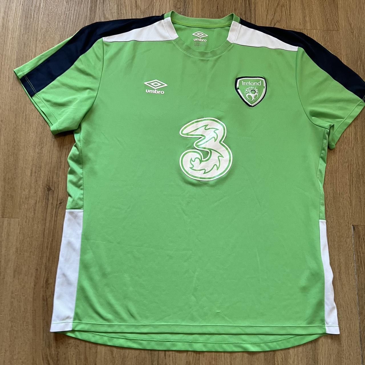 Umbro Umbro green and white Ireland soccer jersey Football Shirt Size US XXL / EU 58 / 5 - 1 Thumbnail