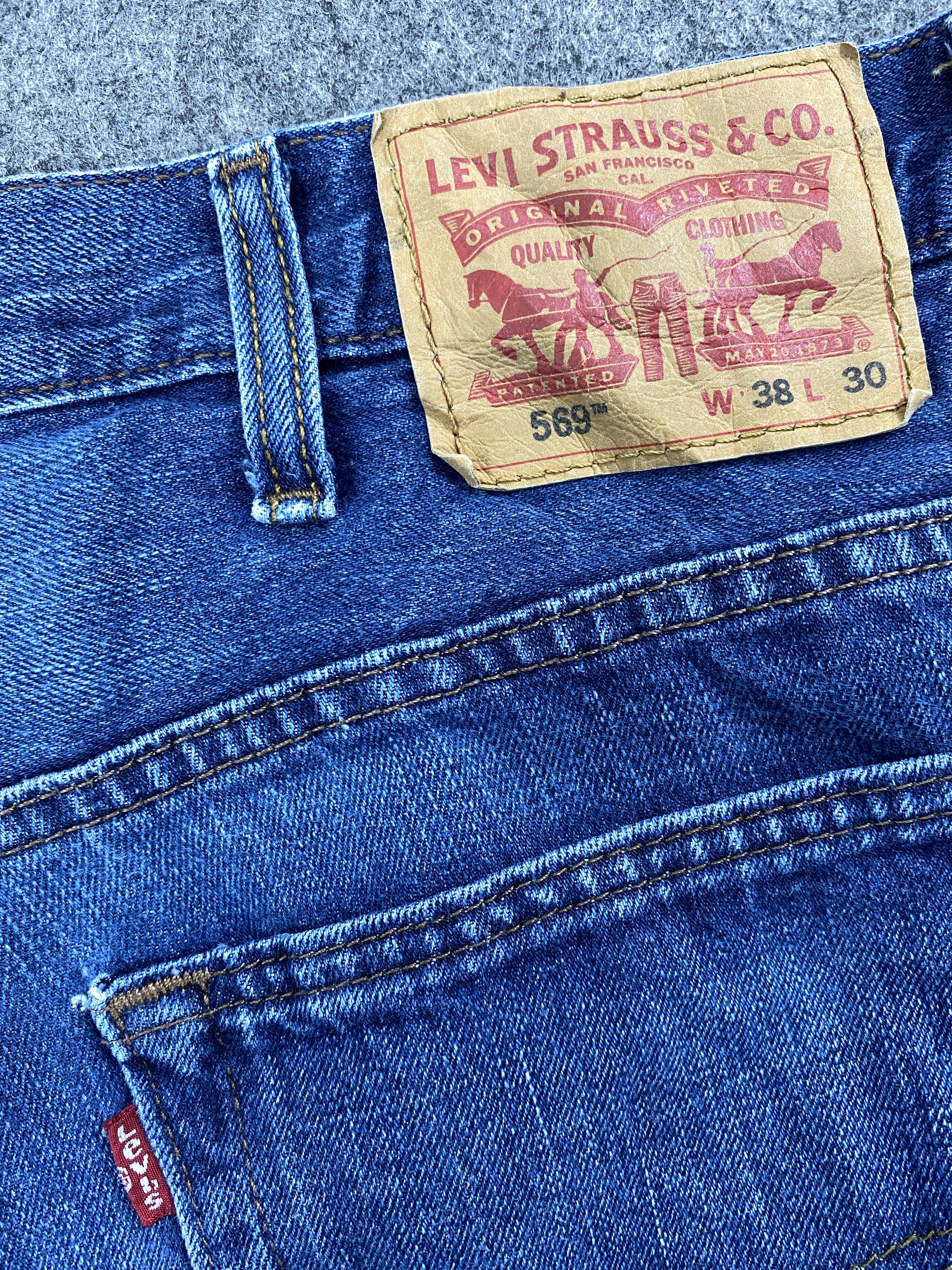 Levi's Blue Vintage Levi's 569 Jeans 41x30 Denim -SJ011 Size US 41 - 9 Thumbnail