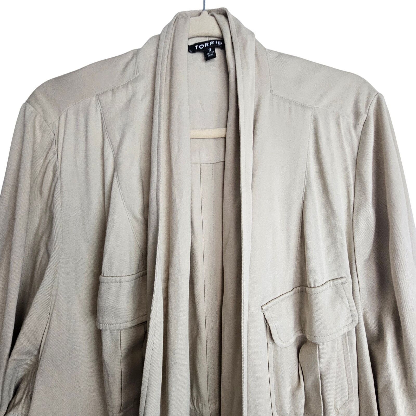Corridor Torrid Womens Jacket Drape Front Drawstring Anorak Size 3X Size 3XL / US 20-22 - 3 Thumbnail