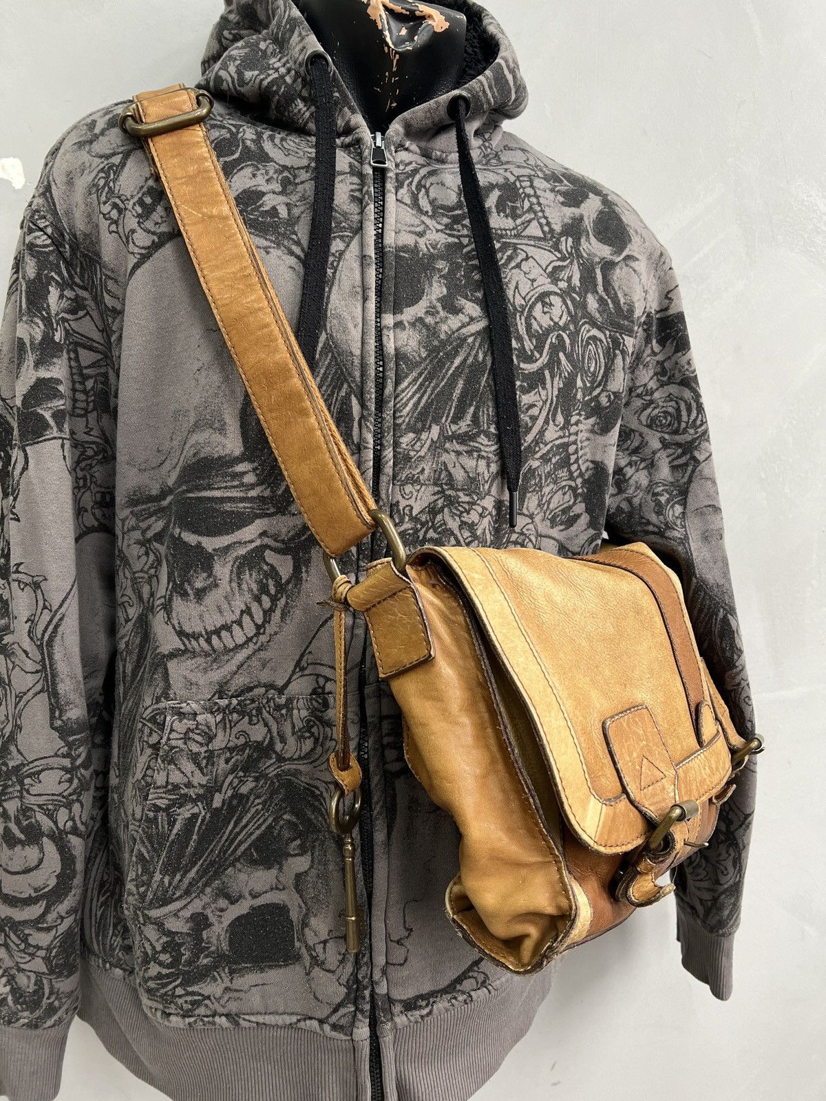 Fossil Kmrii style leather avant garde shoulder bag y2k Size ONE SIZE - 2 Thumbnail