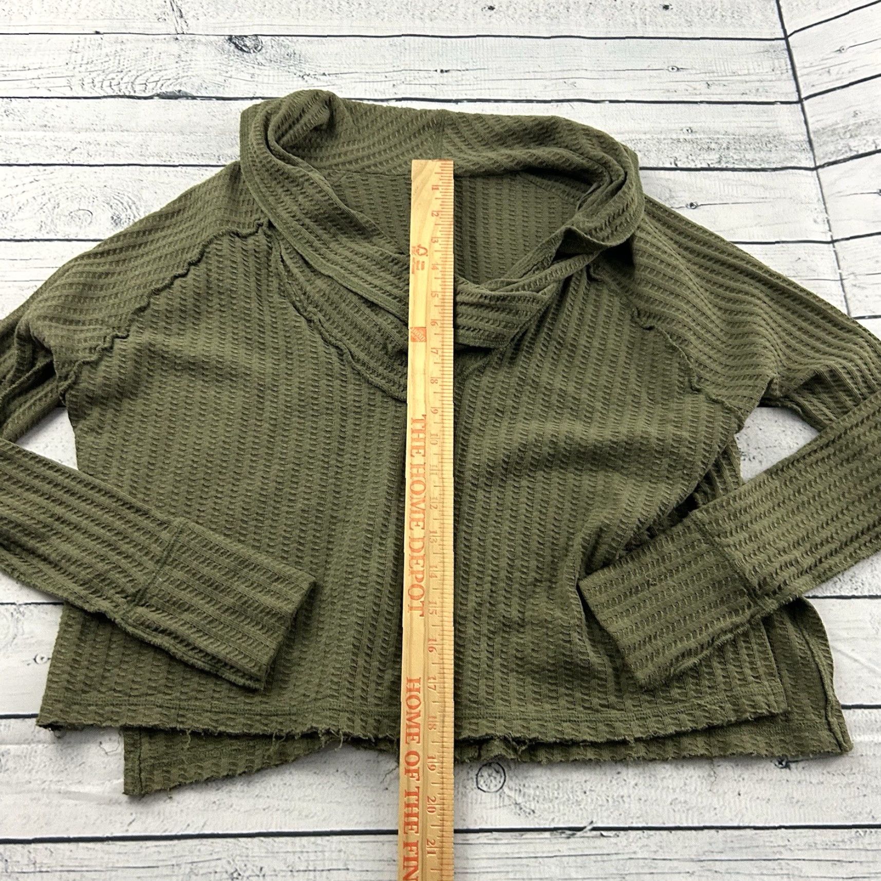 Vintage We The Free Cropped Shirt Women's XS Green Long Sleeve Blouse Size XS / US 0-2 / IT 36-38 - 3 Thumbnail