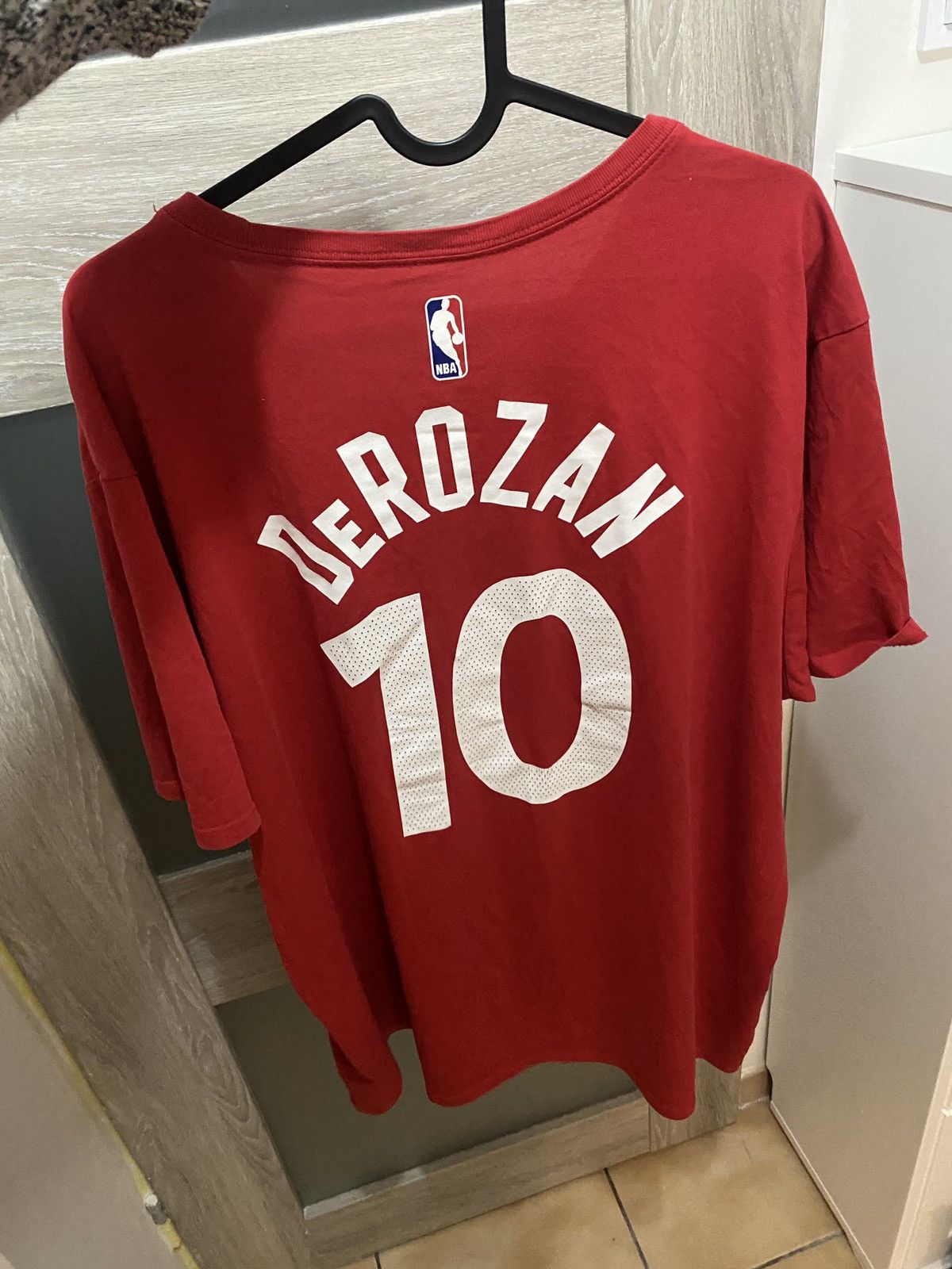 NBA × Nike NBA nike rare derozan raptors tee Size US XL / EU 56 / 4 - 3 Thumbnail