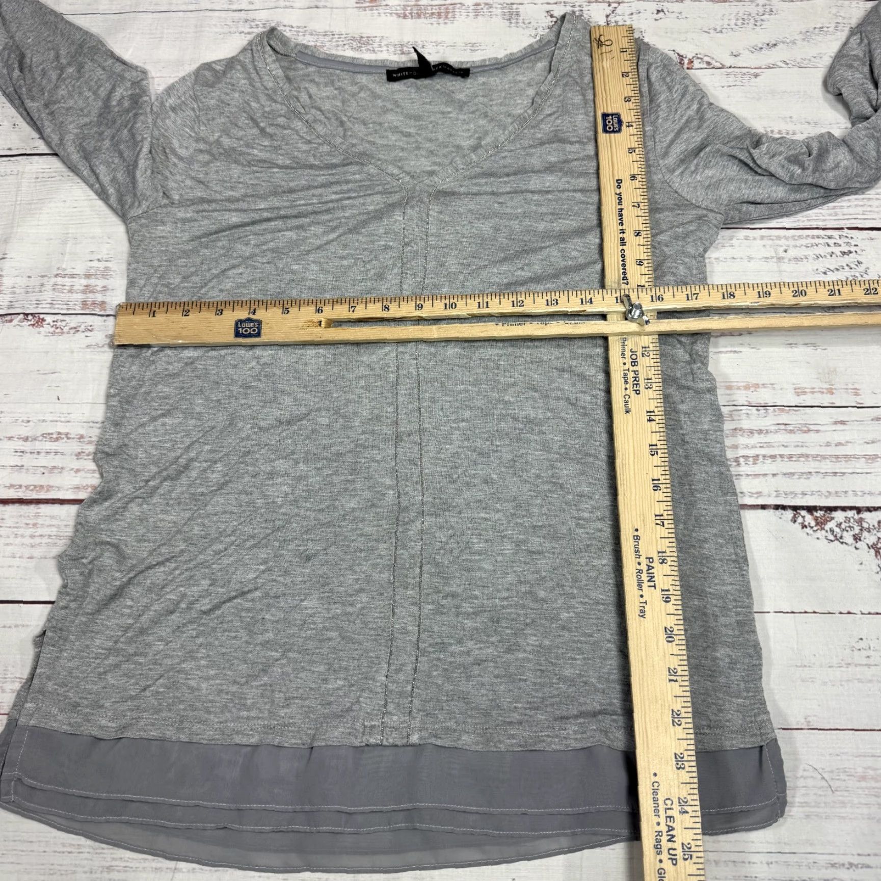 White House Black Market VINTAGE White House Black Market Gray Blouse Shirt Top Long Sleeve V-Neck Stretch Sz M Womens Size M / US 6-8 / IT 42-44 - 3 Thumbnail
