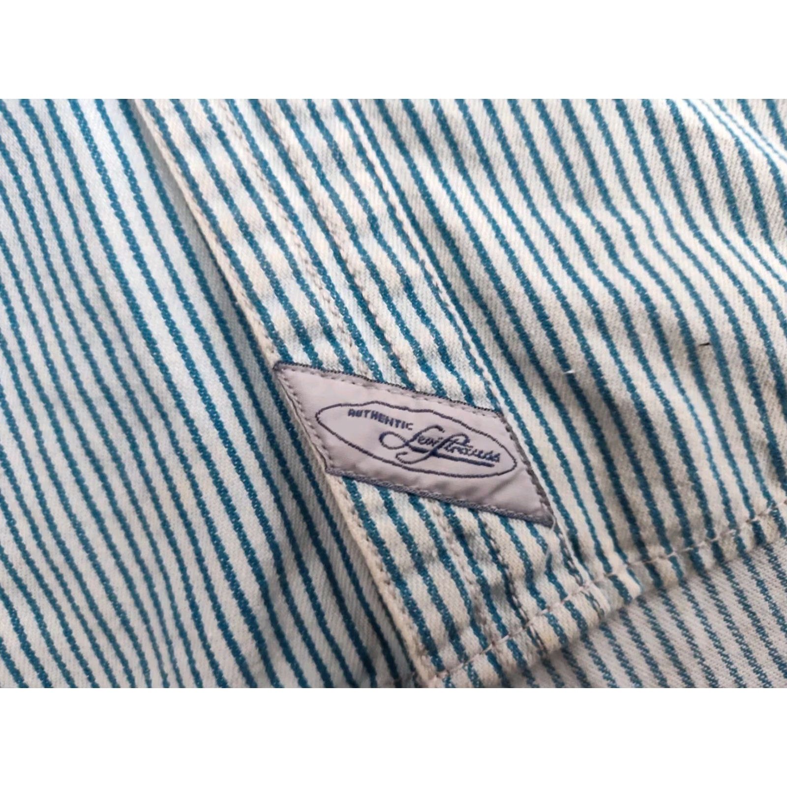 Levi's VINTAGE Levi's Button-Up Shirt Mens L Blue Striped Denim Long Sleeve 90s Outdoor Size US L / EU 52-54 / 3 - 4 Thumbnail