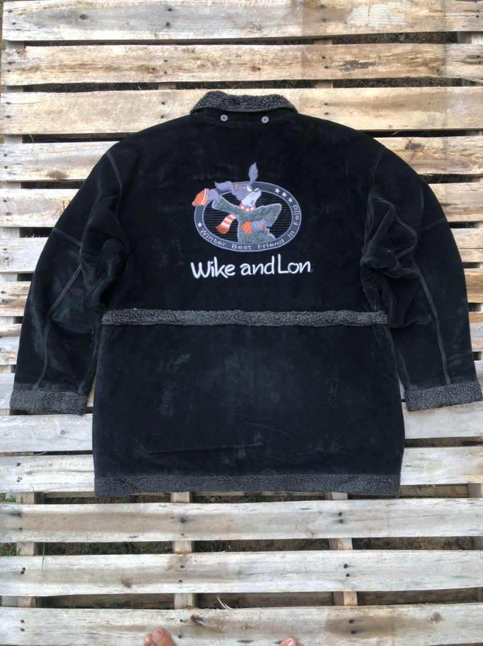 Cartoon Network × Japanese Brand × Vintage Vintage 90s Wike and Lon Embroidery Velvet Faux Fur Jacket Size US L / EU 52-54 / 3 - 1 Thumbnail