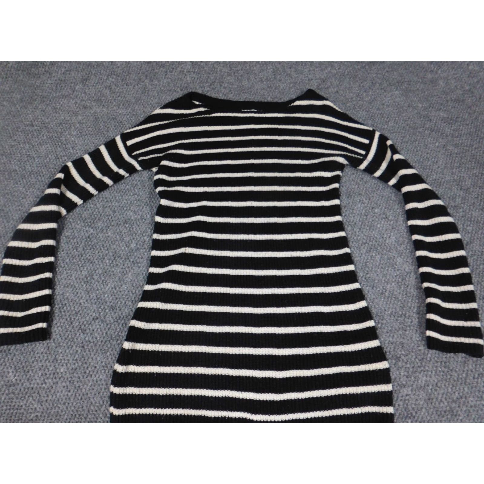 Old Navy Old Navy Womens Sweater Small Black Striped Knit Pullover Crew Neck Raglan Long Sleeve Open Stretch Bow Button Acrylic Cotton Slim Regular Women Size S / US 4 / IT 40 - 2 Thumbnail