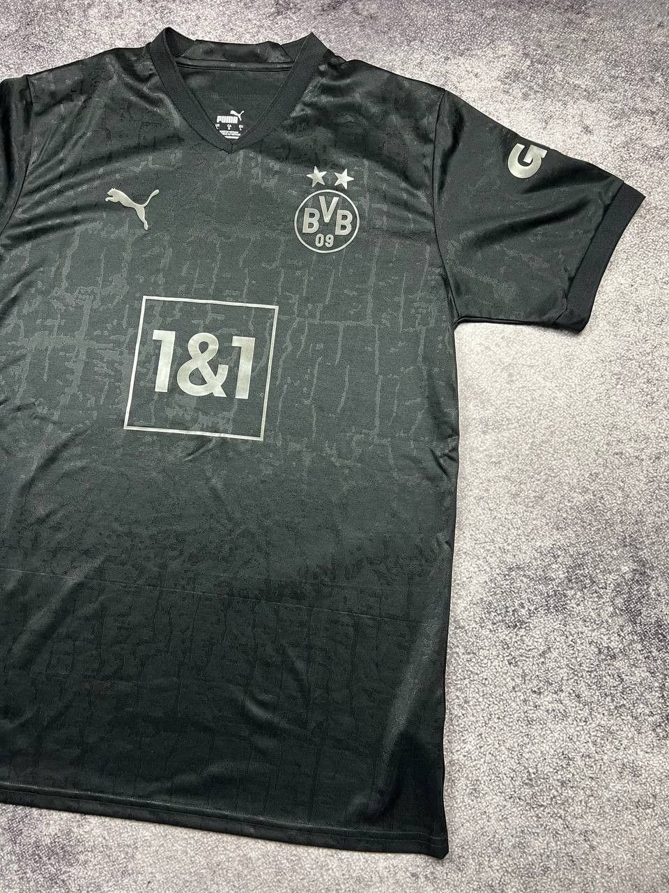 Puma Borussia Dortmund 2022-23 Black Special Edition Jersey Size US L / EU 52-54 / 3 - 4 Thumbnail