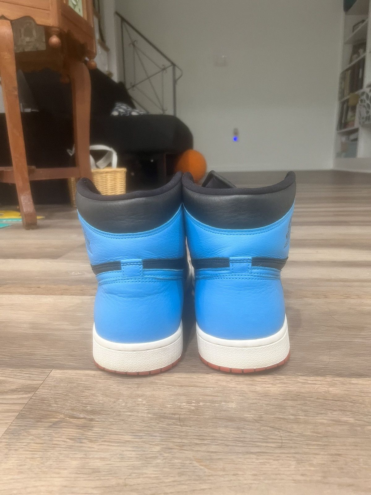 Jordan Brand NC to CHI Jordan 1 High Size US 11.5 / EU 44-45 - 3 Thumbnail