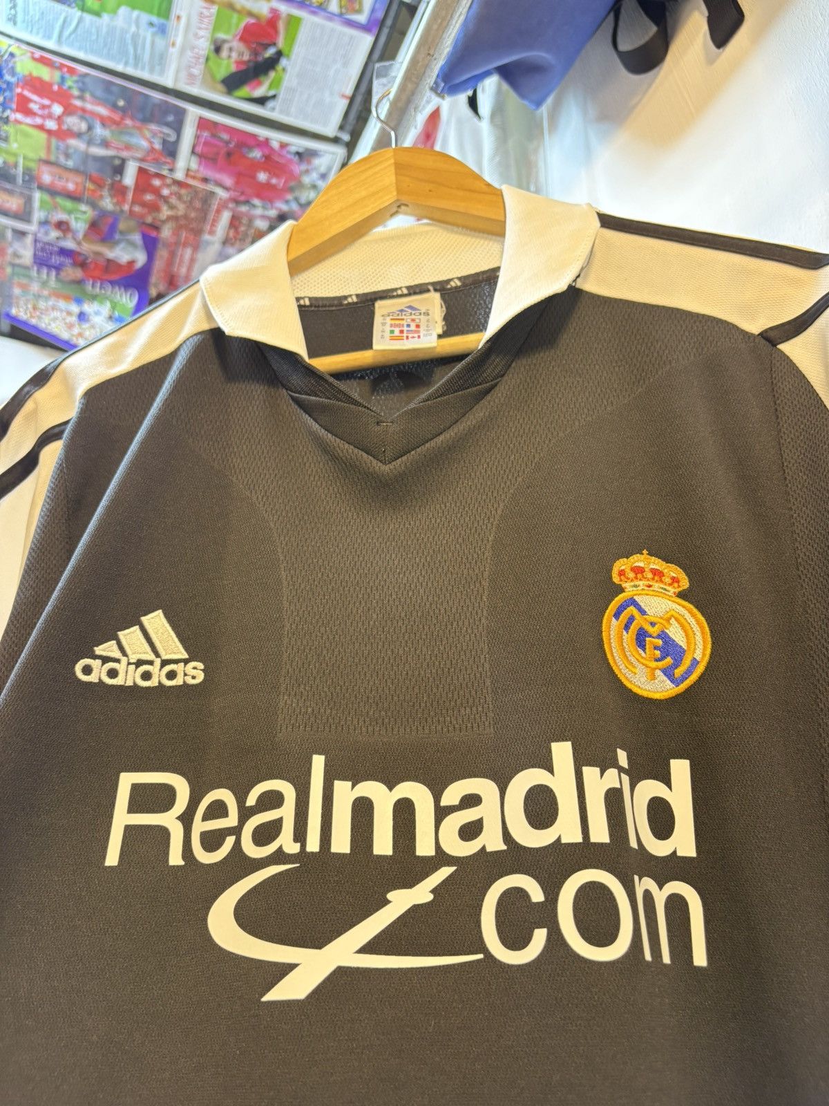 Adidas Vintage 2001 Real Madrid Away Kit FIGO Size US M / EU 48-50 / 2 - 2 Thumbnail