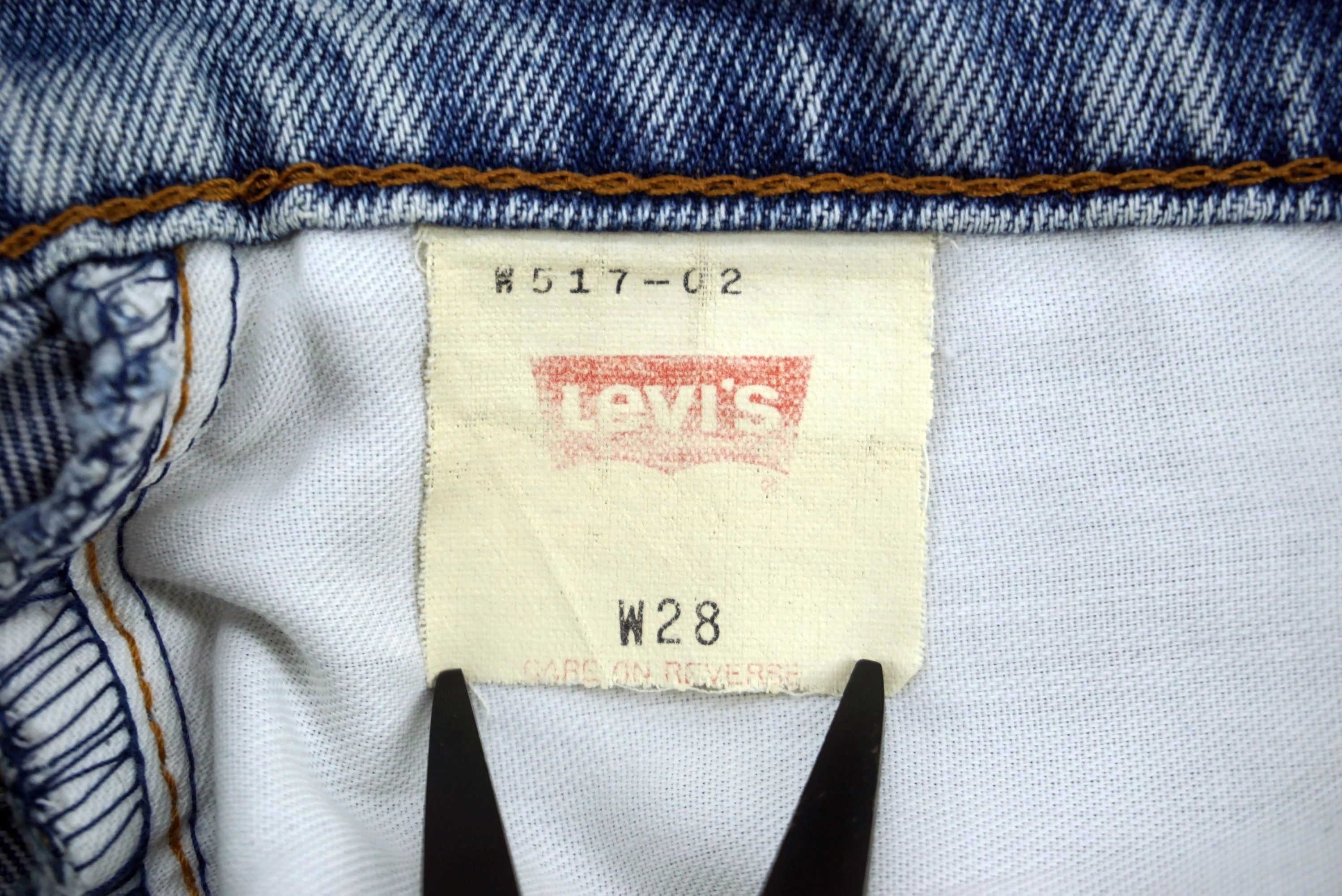 Levi's Vintage Levi's 517-02 Jeans W24xL29.5 High-Waisted Bootcut Size 24" / US 00 / IT 34 - 9 Thumbnail