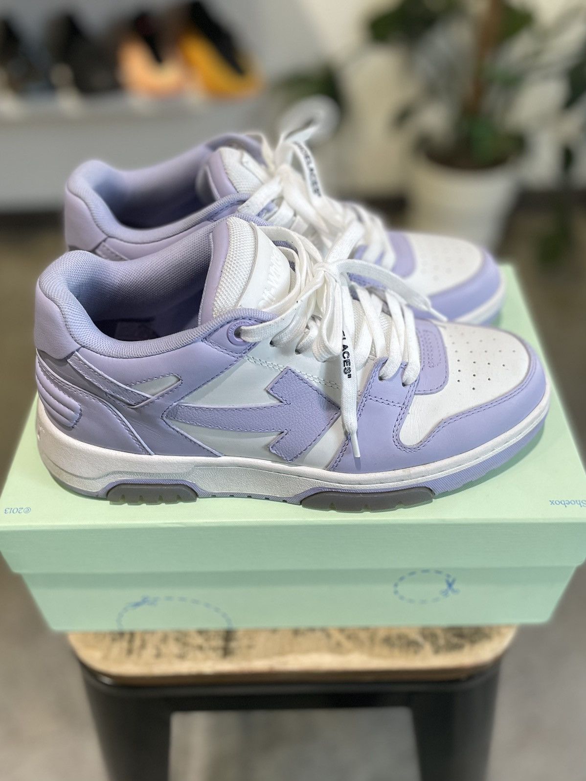 Off-White Off-White Out Of Office Calf Leather Sneakers White/Purple Size US 10 / IT 40 - 6 Thumbnail