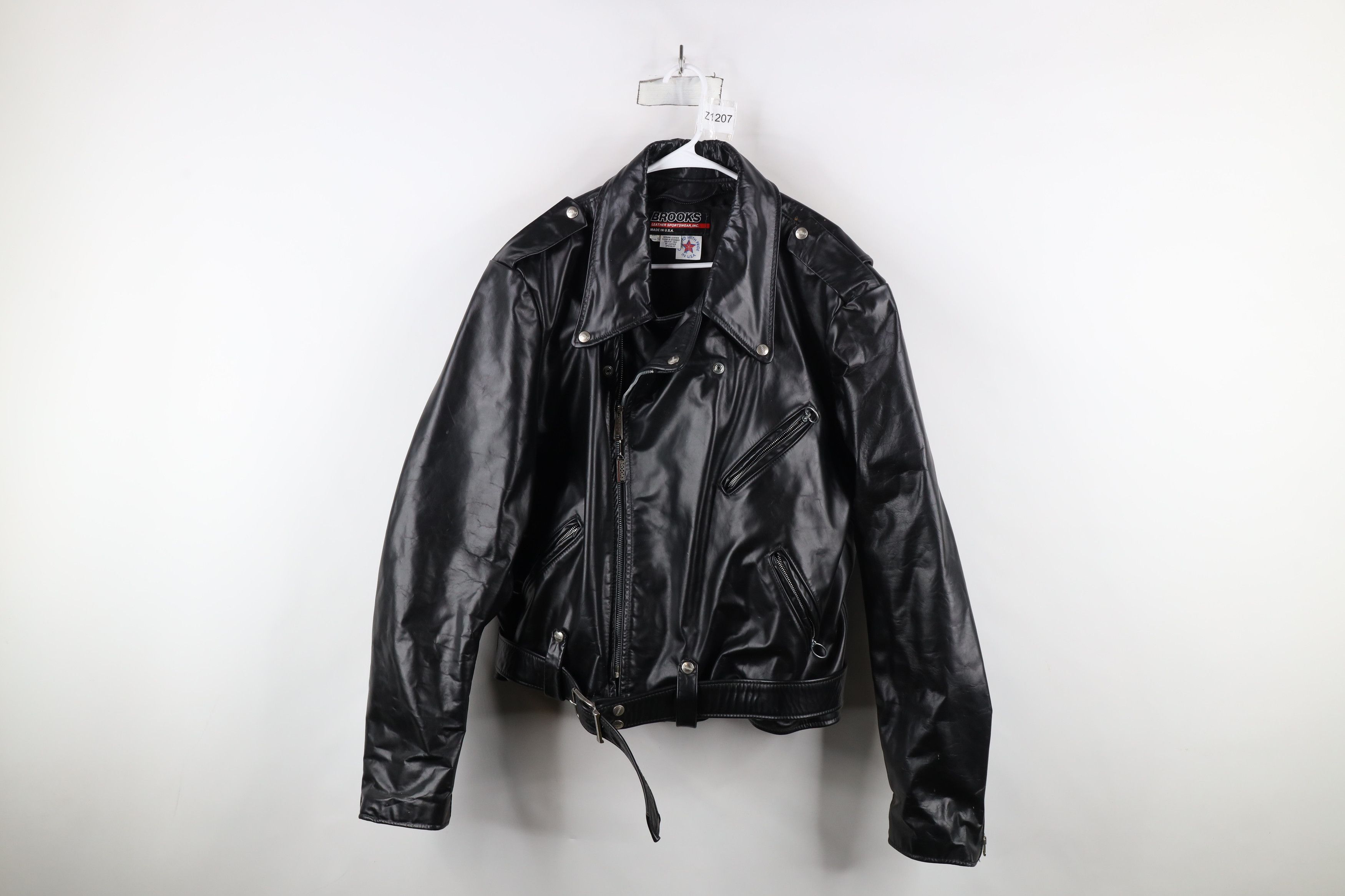 Vintage Vintage 70s 80s Belted Leather Motorcycle Jacket Black USA Size US XXL / EU 58 / 5 - 1 Thumbnail