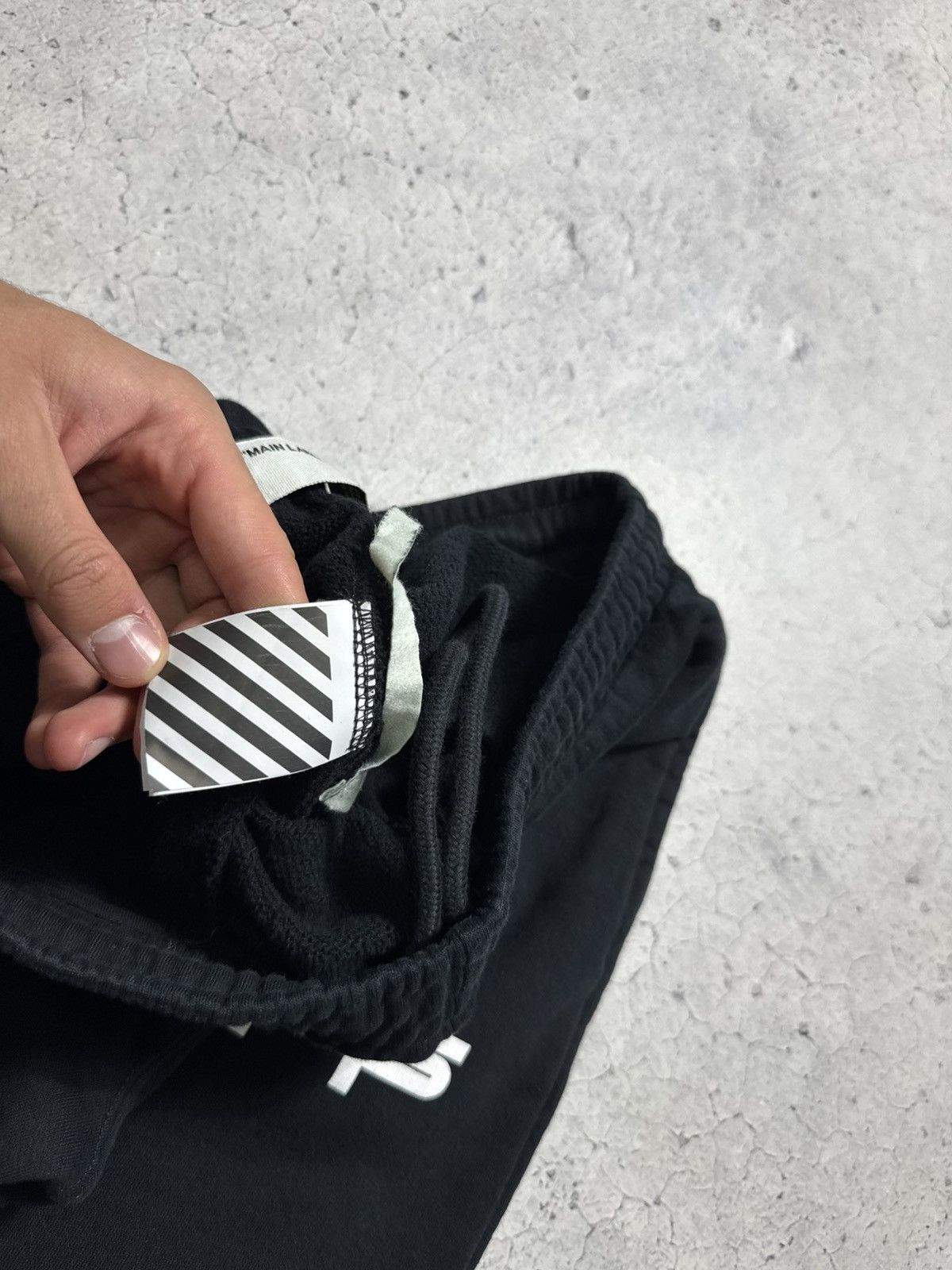 Off-White Off-White Luxury Black Shorts Size M Black Size US 32 / EU 48 - 5 Thumbnail
