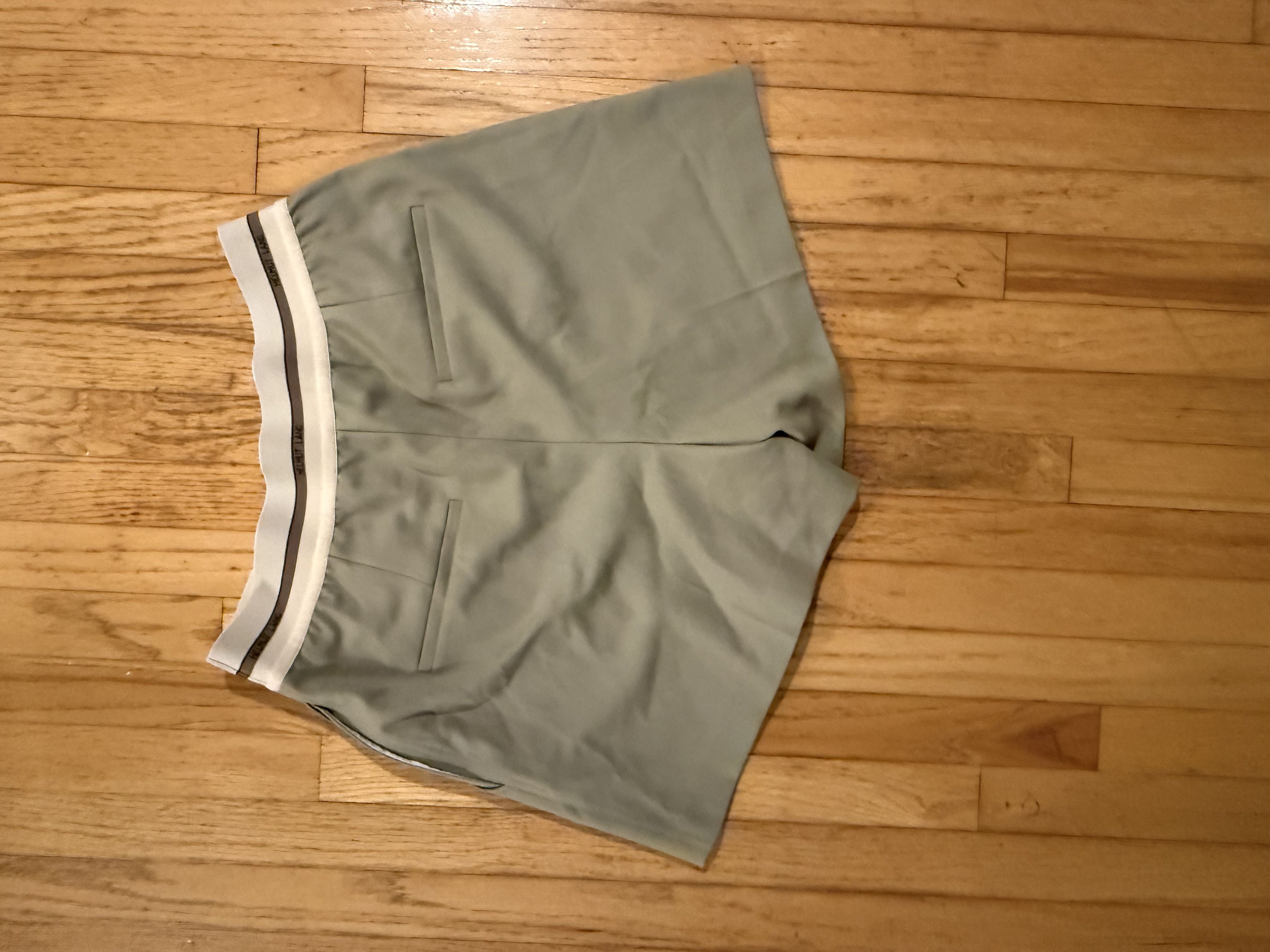 Helmut Lang Helmut Lang Mini-Shorts Size 27" / US 4 / IT 40 - 2 Thumbnail