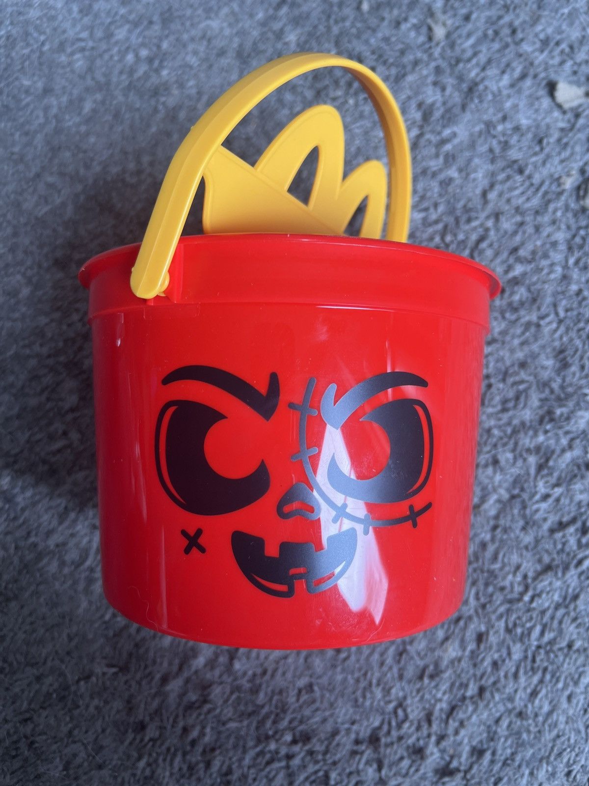 Hypebeast 2025 McDonald’s Zombie Boo Bucket Size ONE SIZE - 3 Thumbnail