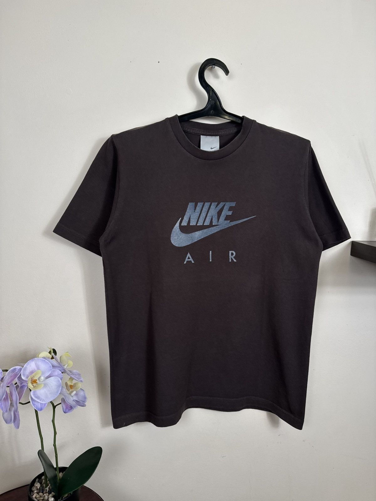 Nike Vintage Nike Air T shirt Brown Travis Scott Sz M Streetwear Size US M / EU 48-50 / 2 - 11 Thumbnail