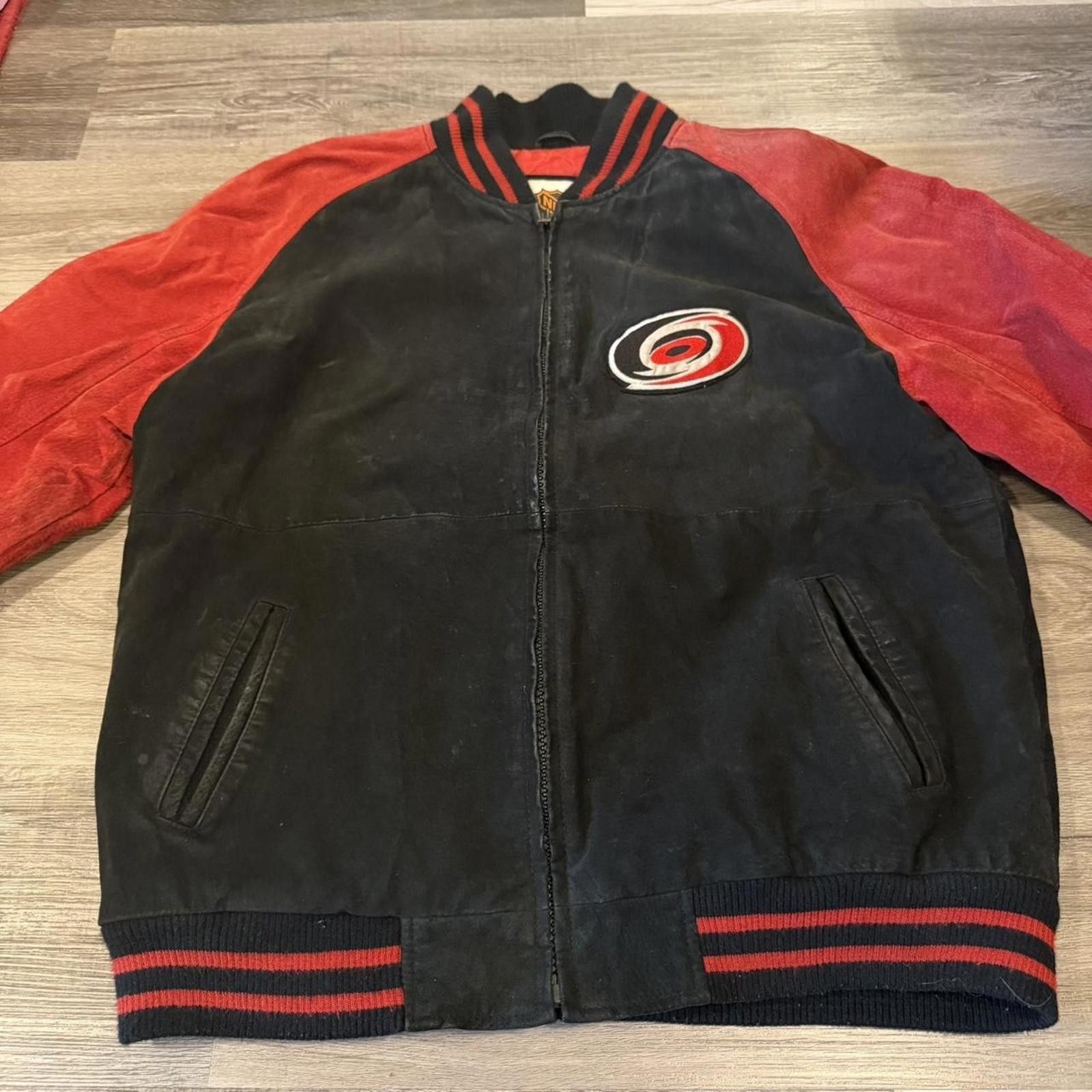 NHL Vintage Carolina hurricanes suede leather jacket 90s L Size US L / EU 52-54 / 3 - 3 Thumbnail