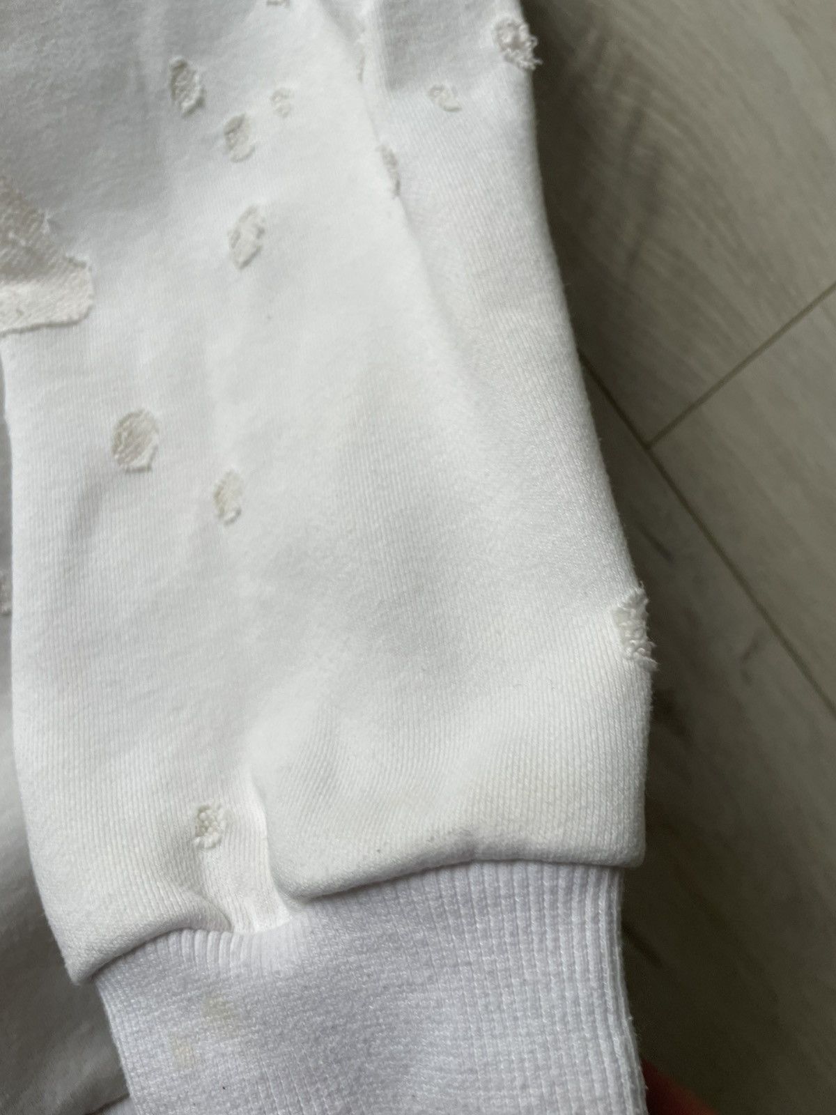 Givenchy Givenchy Paris Destroyed White Sweatshirt Size US S / EU 44-46 / 1 - 15 Thumbnail