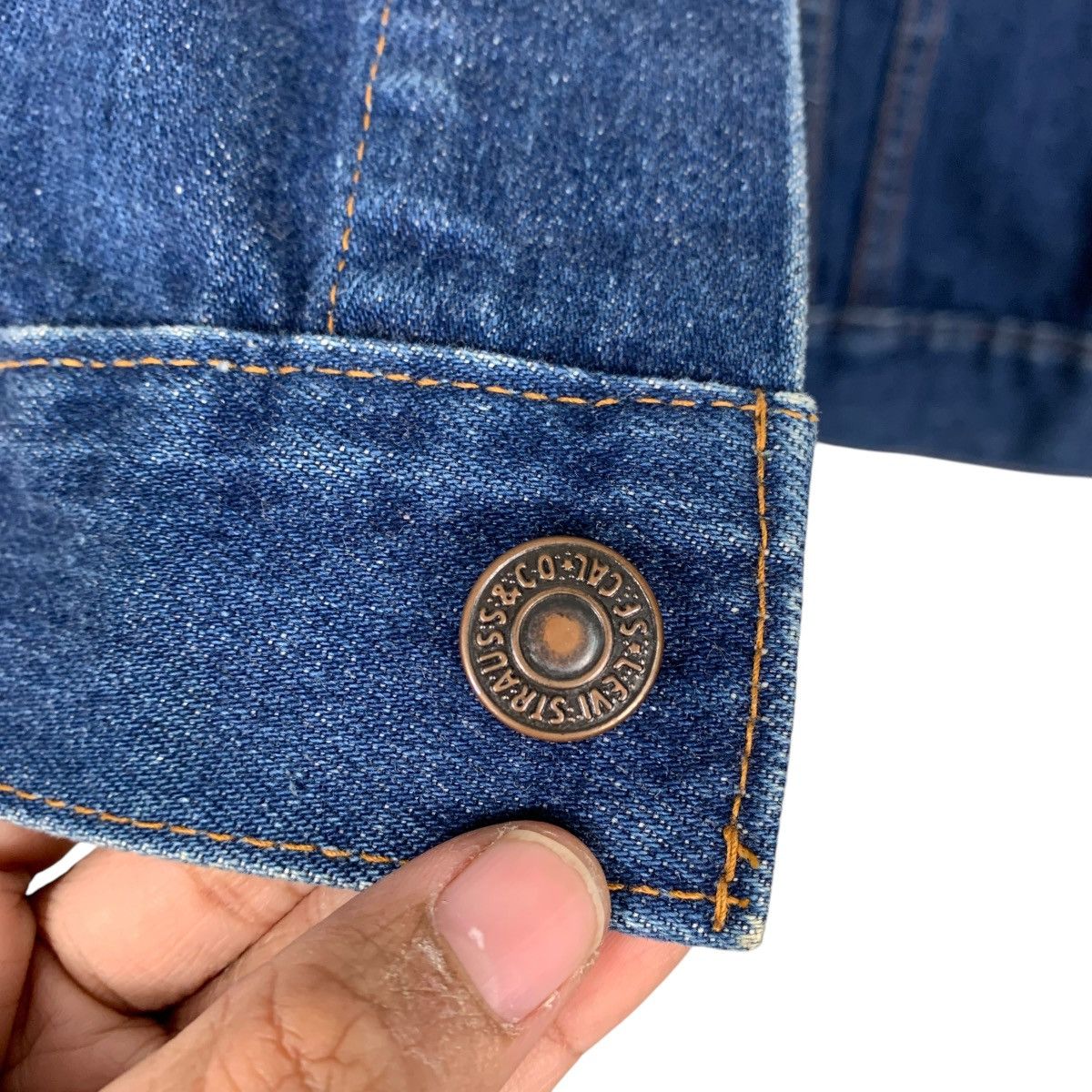 Levi's Vintage Levis Denim Trucker Jacket Size US M / EU 48-50 / 2 - 14 Thumbnail