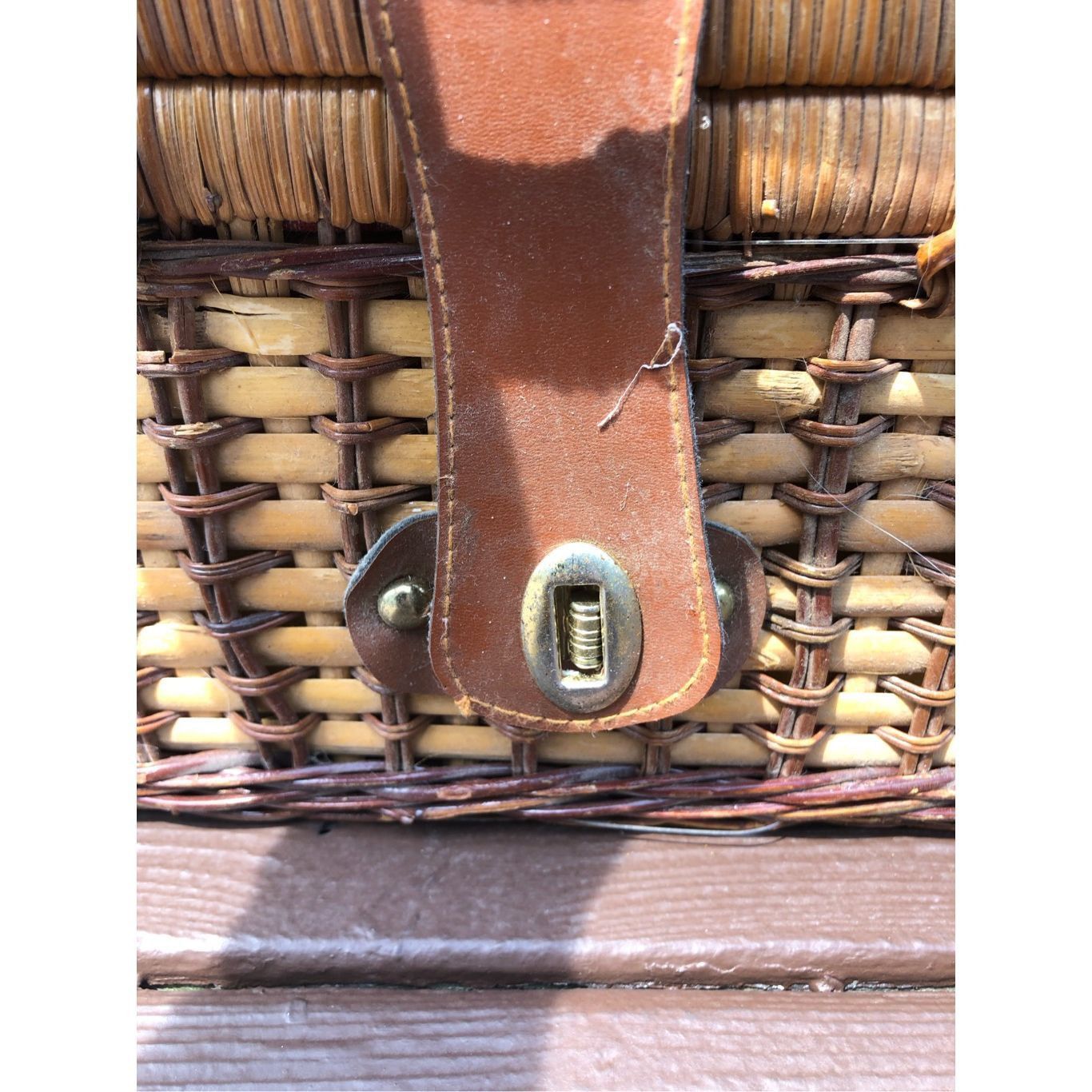 Other Vintage Women’s Brown Picnic Wicker Basket with Red and Whit Size ONE SIZE - 2 Thumbnail