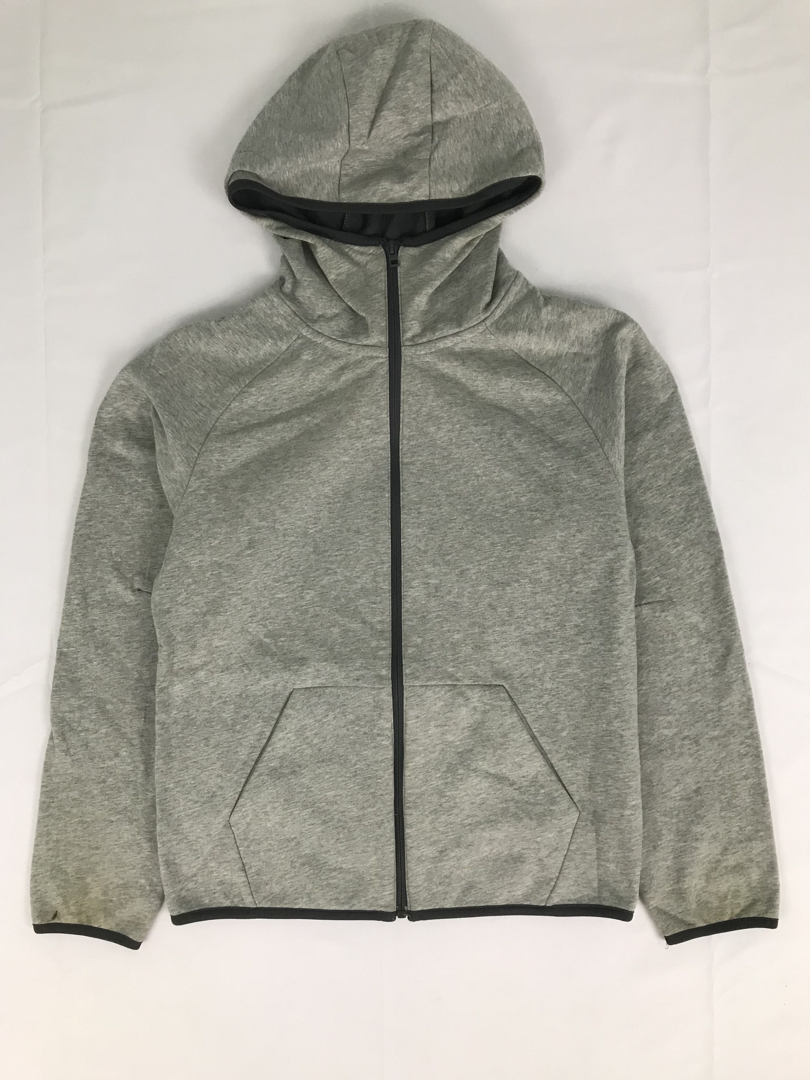 Uniqlo Original Uniqlo Sweater Size US S / EU 44-46 / 1 - 1 Thumbnail