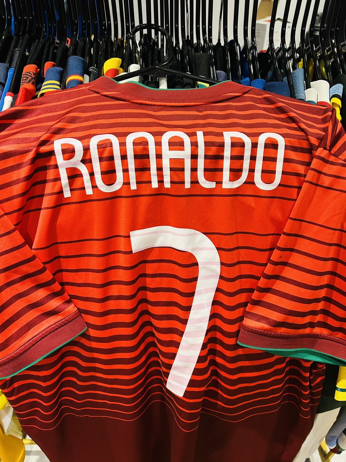 Nike × Vintage Portugal 2014 home jersey Size US XL / EU 56 / 4 - 4 Thumbnail