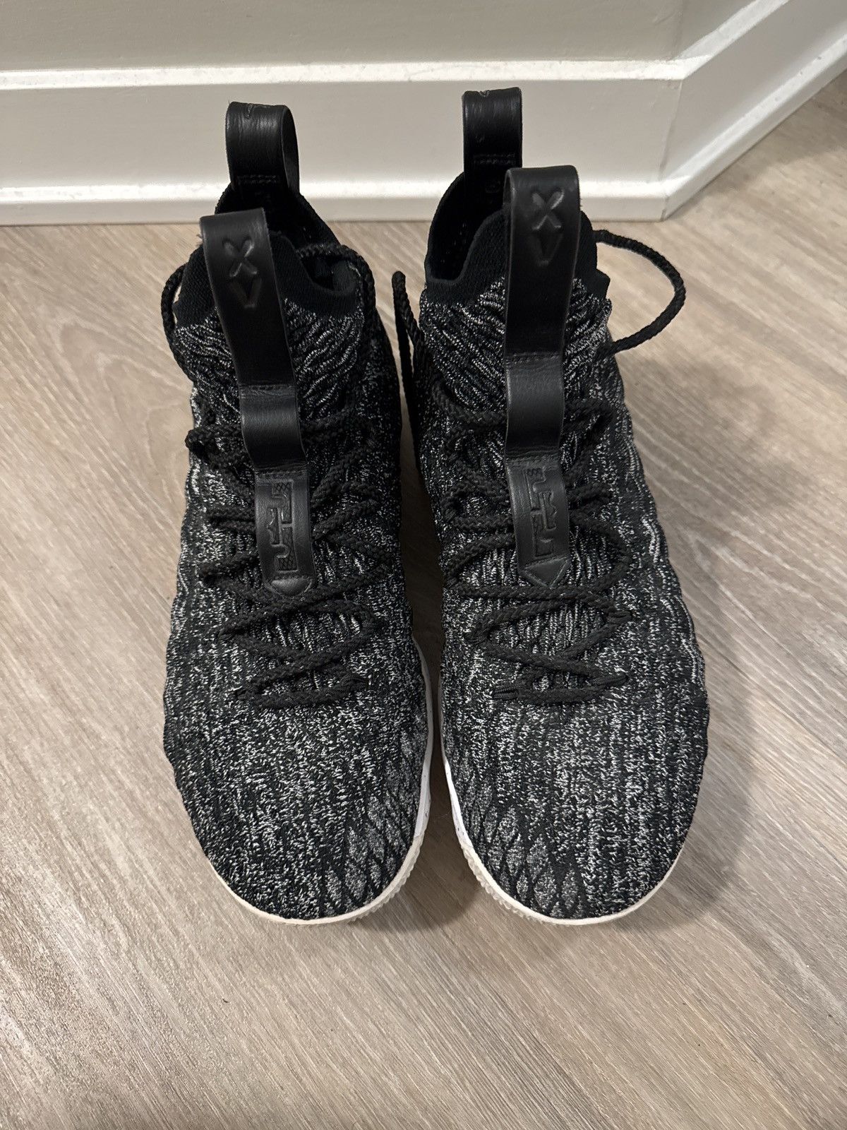 Nike Nike LeBron 15 Ashes Size US 8.5 / EU 41-42 - 3 Thumbnail