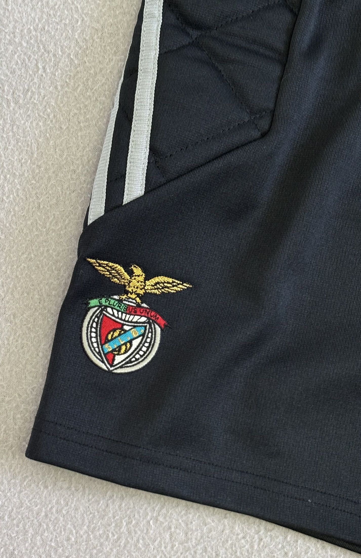Adidas Benfica Lisbon 2002/2003 Adidas Goalkeeper Shorts size M Size US 33 - 4 Thumbnail