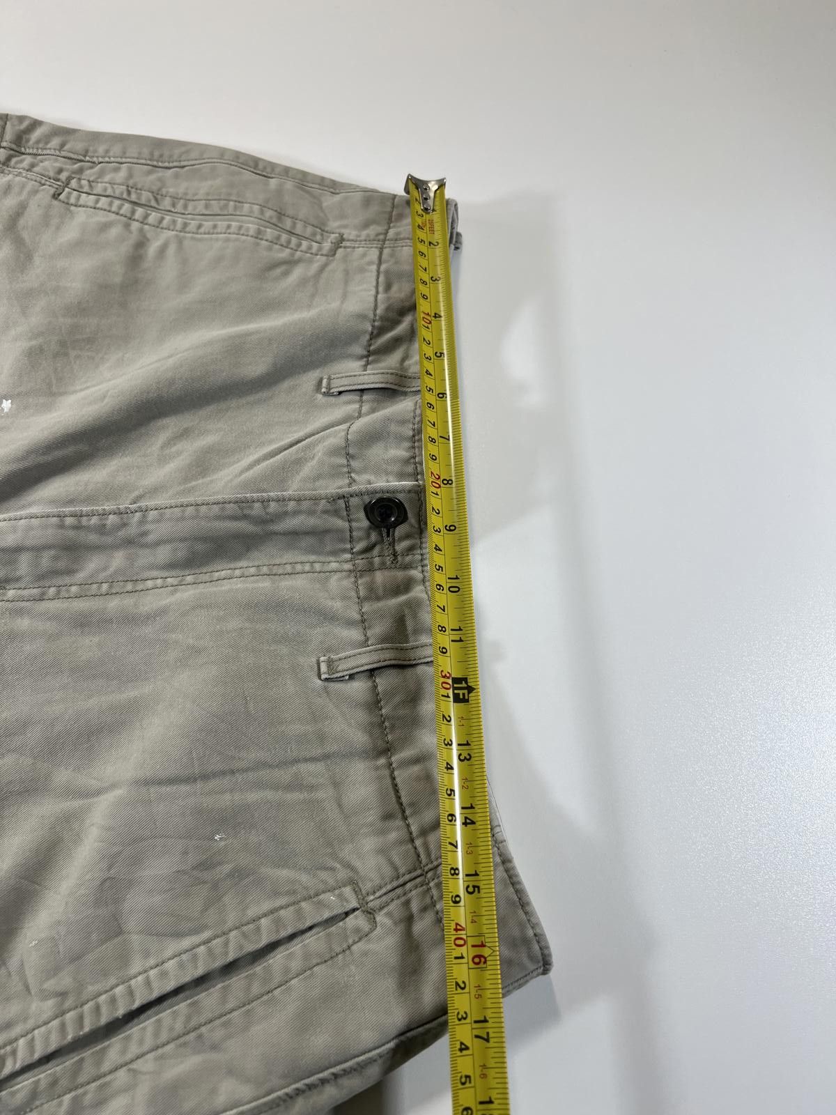 Other Men's Levi’s Cargo Shorts with Multiple Pockets Size US 32 / EU 48 - 10 Thumbnail