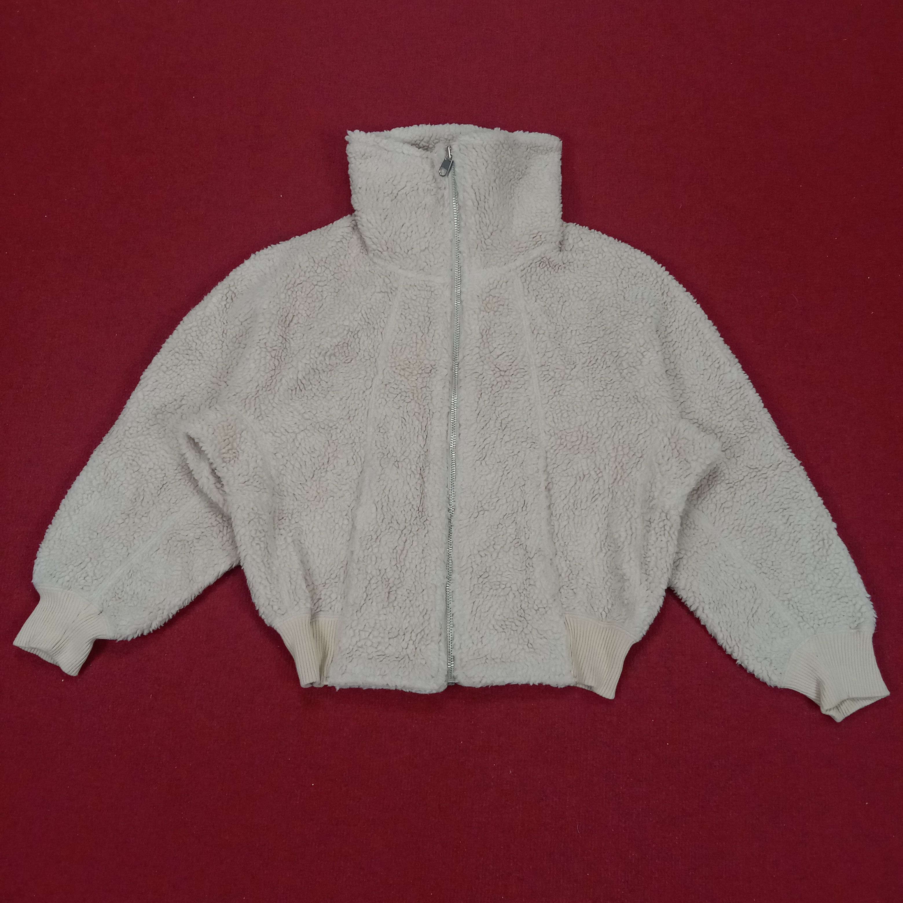 Uniqlo Japanese Brand Winter Streetwear Style Sherpa Jacket