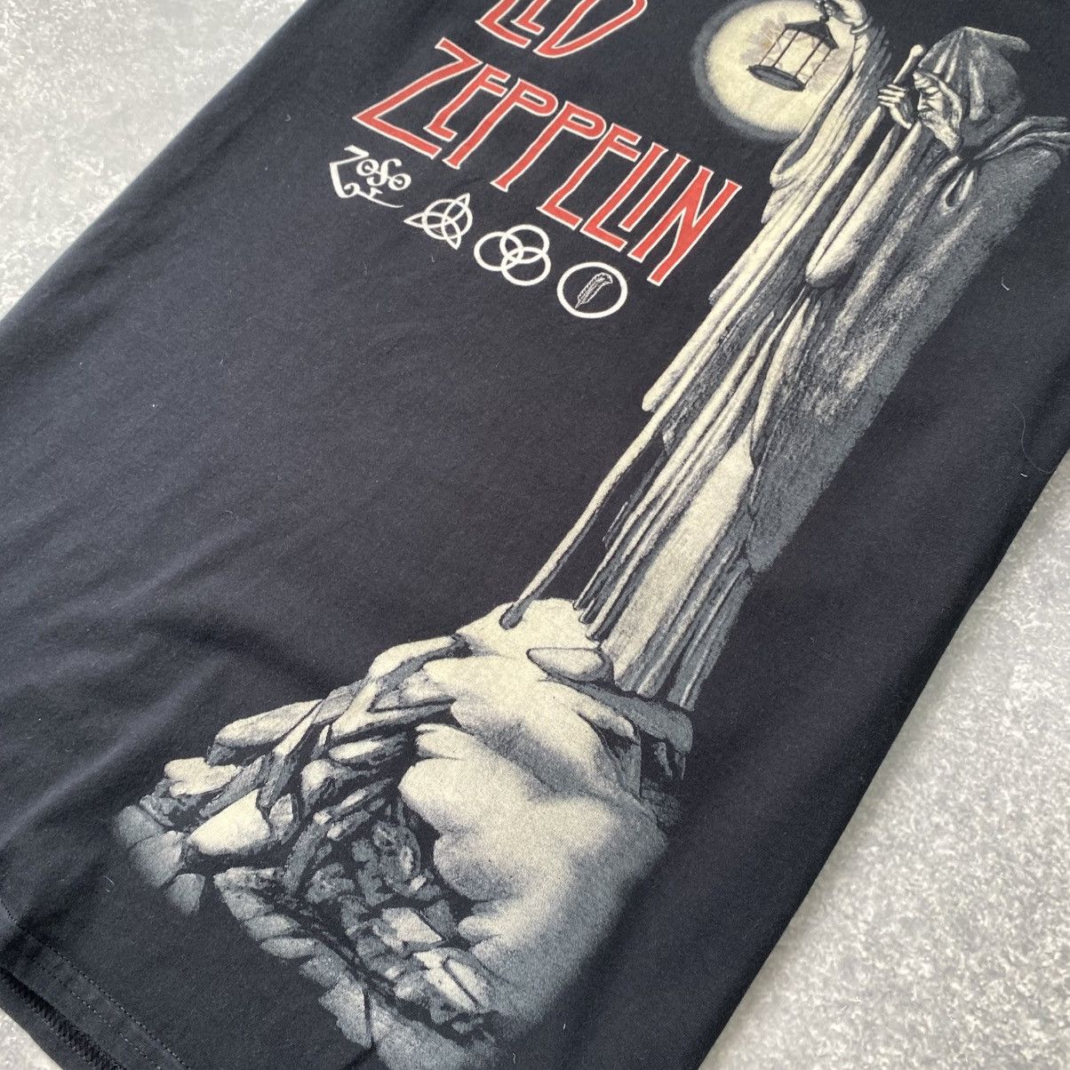Band Tees Vintage Led Zeppelin Big Logo Rock Band black tee Size US M / EU 48-50 / 2 - 4 Thumbnail