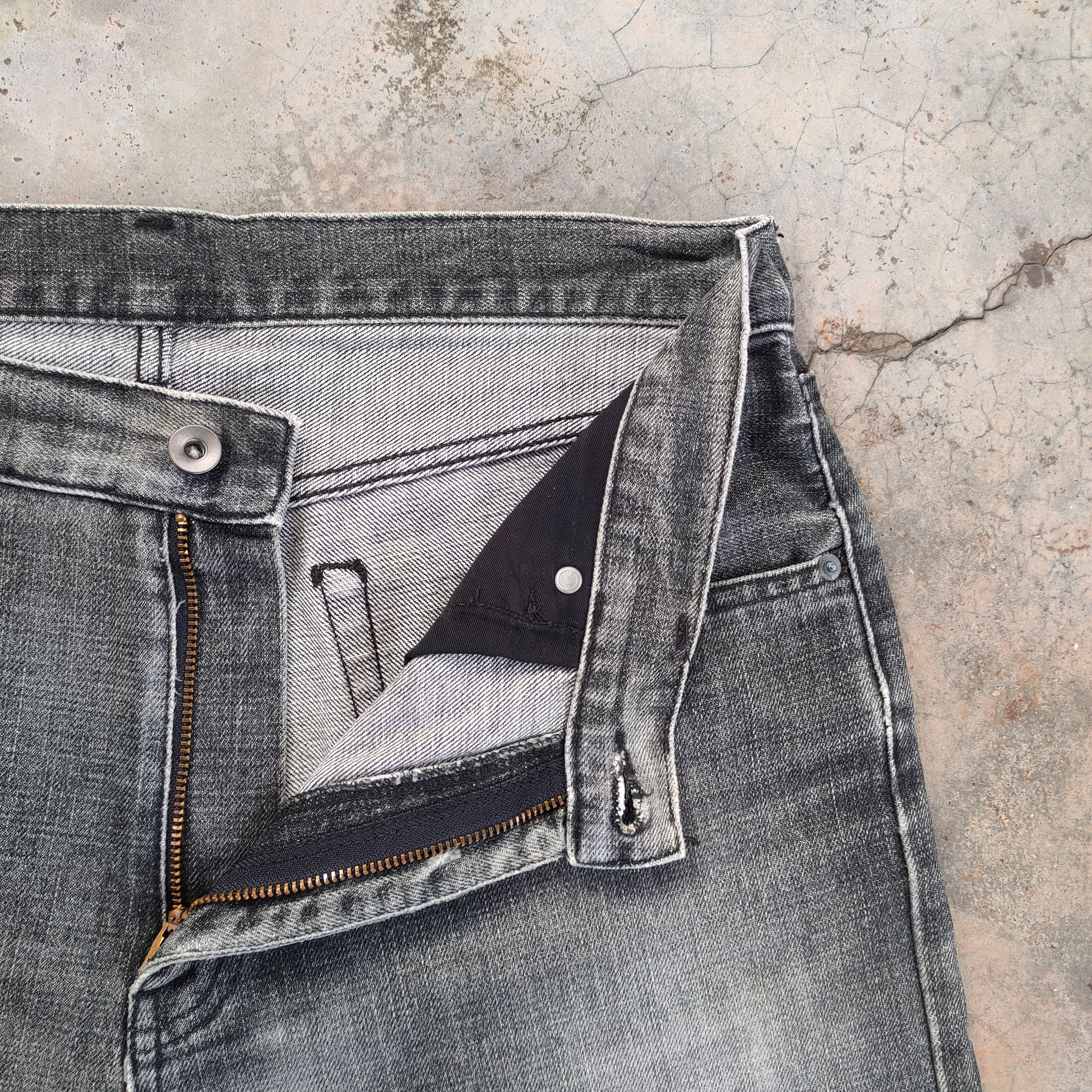 Japanese Brand #JAPANESE VINTAGE BLACK FADED RIPPED JEANS DENIM PANTS Size US 34 / EU 50 - 7 Thumbnail