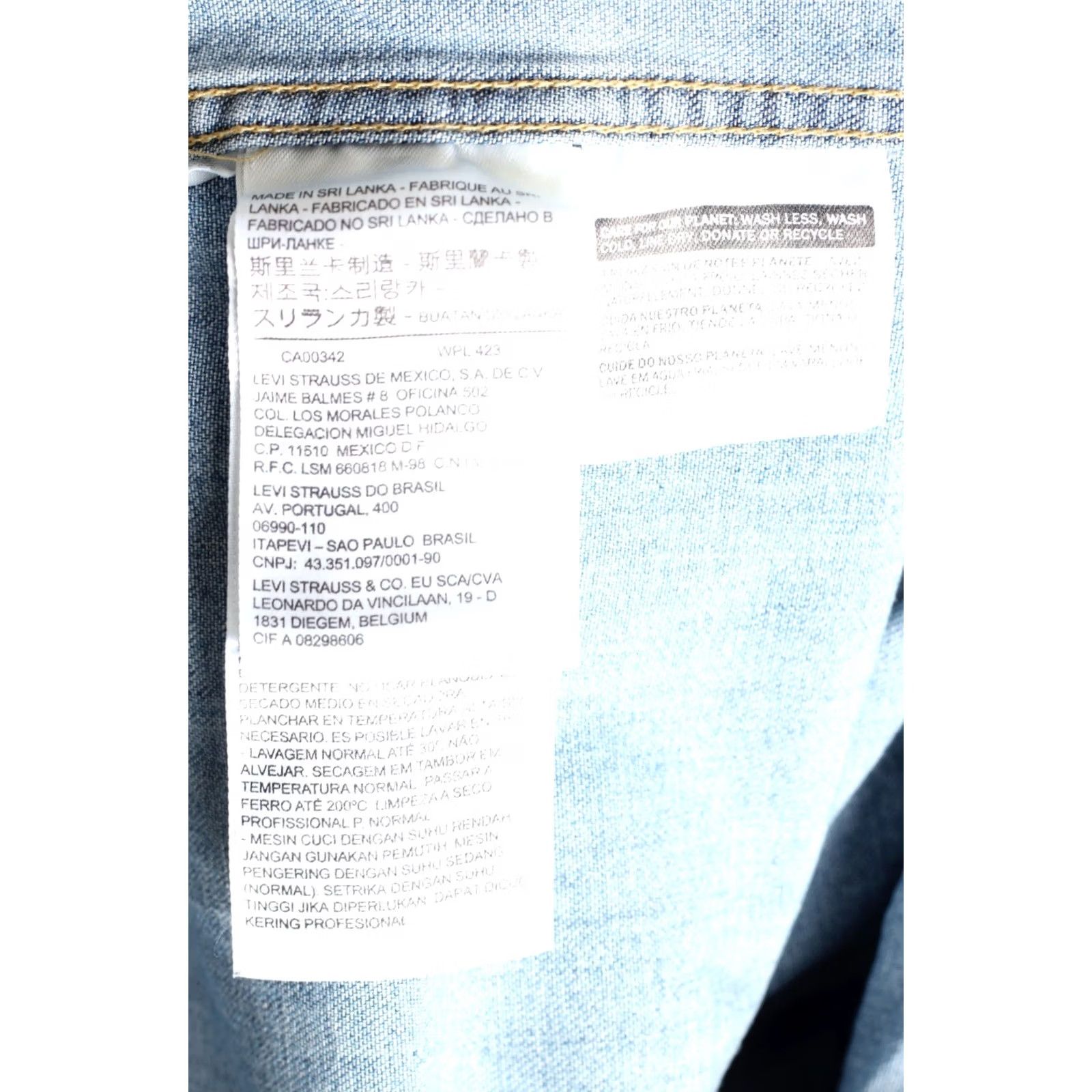 Levi's LEVI’S Barstow Western Denim Shirt Size S Long Sleeve Men VR3506 Size US S / EU 44-46 / 1 - 6 Thumbnail